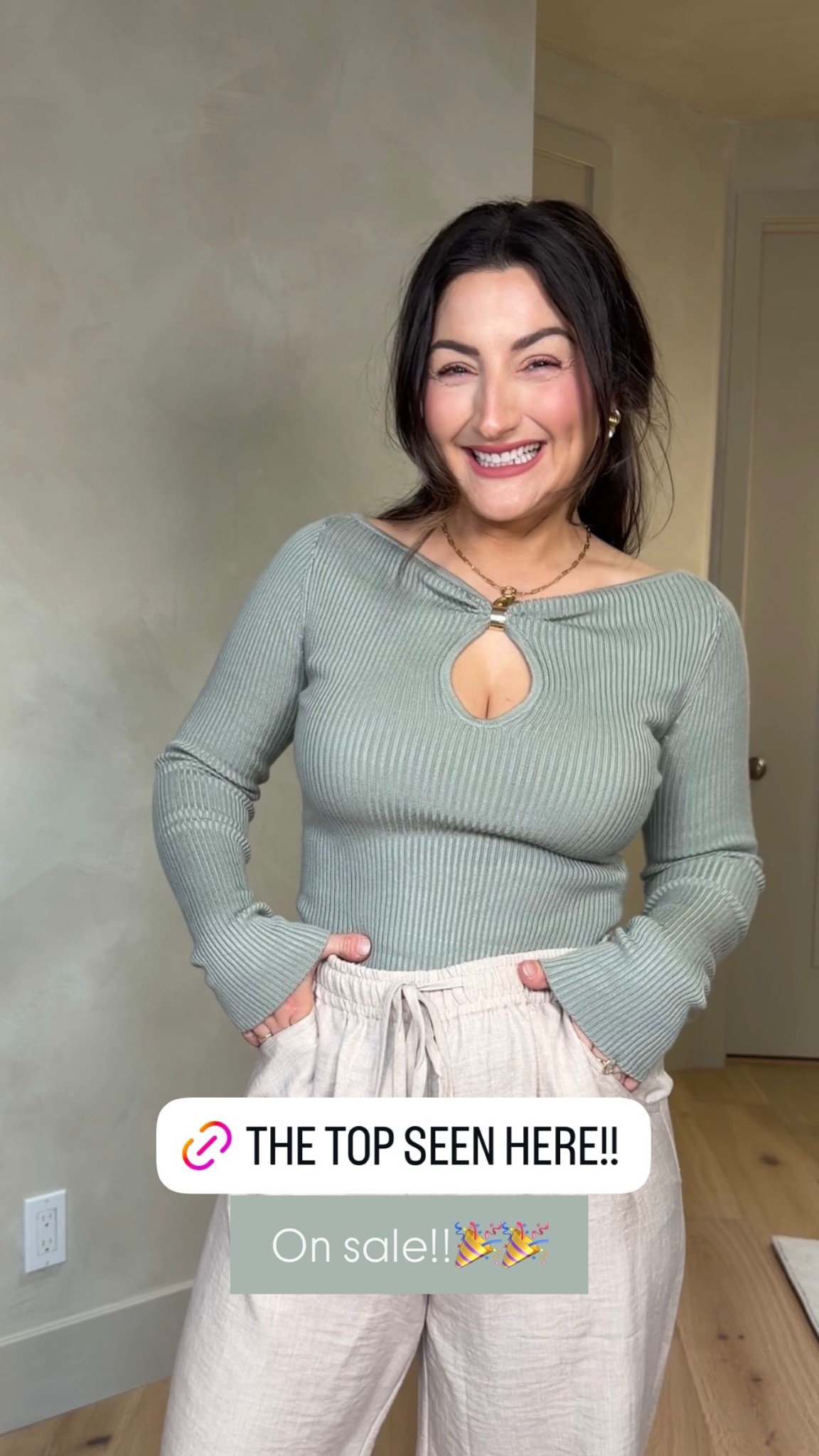 TOP ON SALE! 
I wear an xs! 

5'0" 140lbs

#LTKootd #LTKSaleAlert #LTKPetite