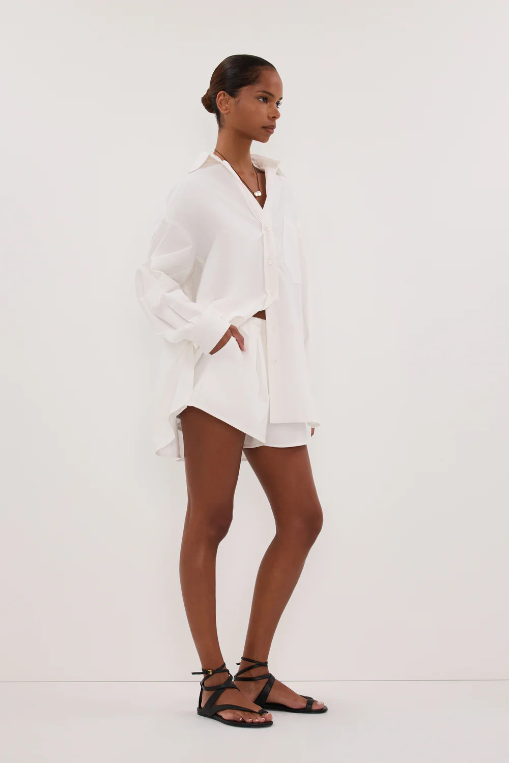 RHEA WHITE COTTON DRAWSTRING SHORT | DISSH