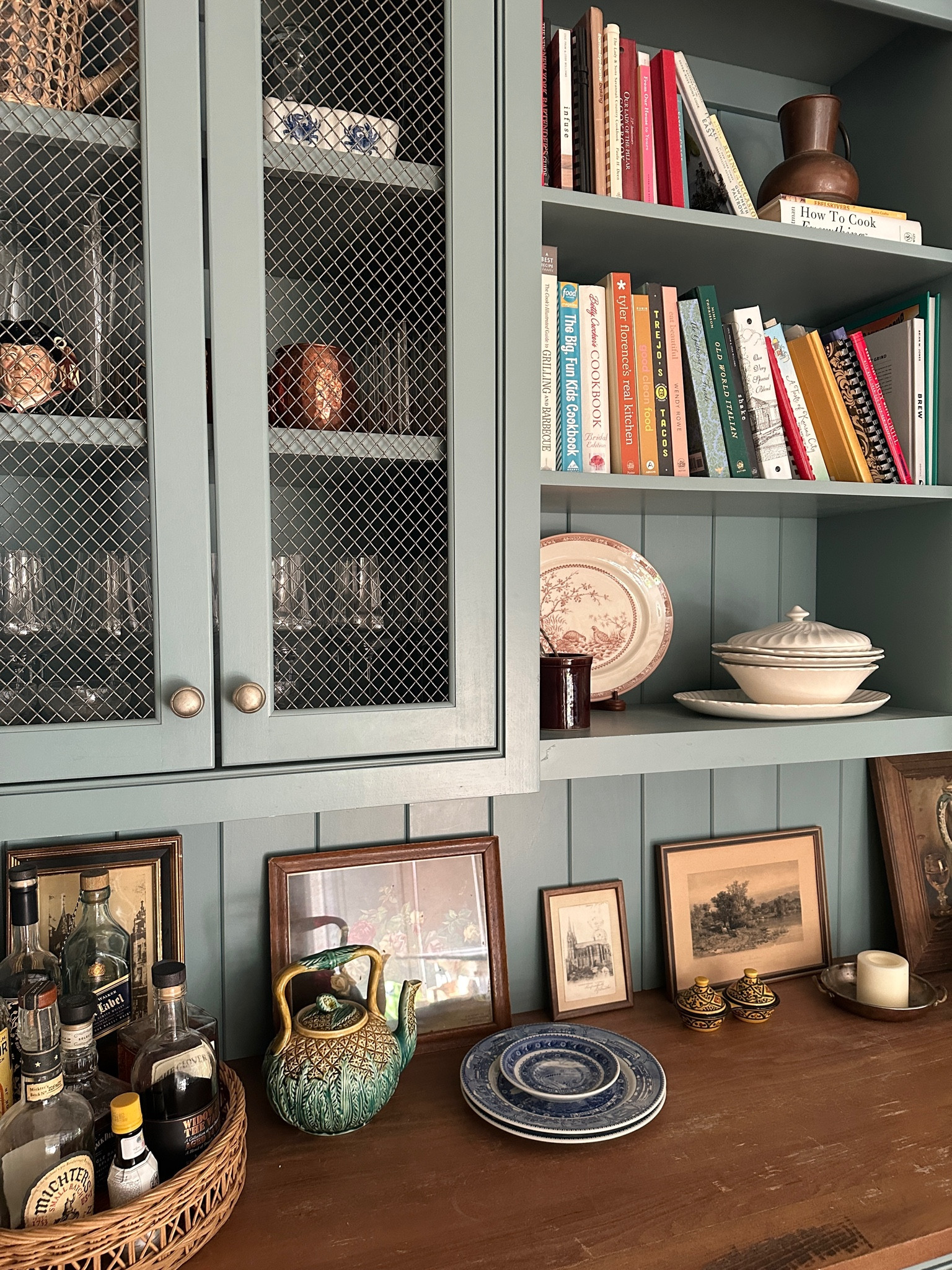 Kitchen shelves summer style 🌈

Cookbooks, shelf styling, colorful, blue cabinets, vintage, home decor, kitchen decor 

#LTKfindsunder50 #LTKhome #LTKfindsunder100