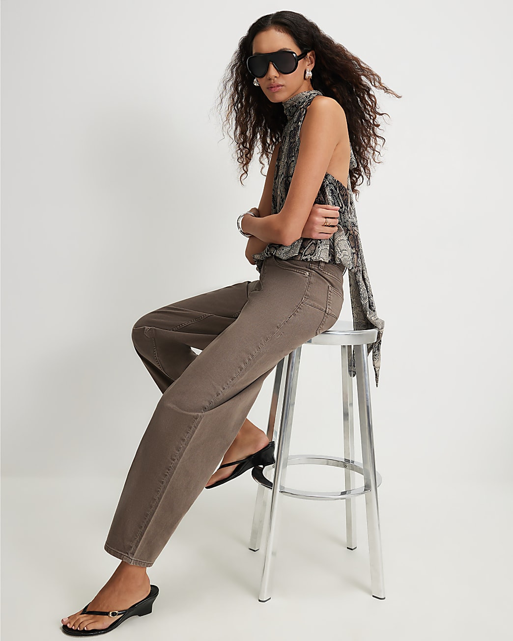 Brown Mid Rise Barrel Leg Jeans | River Island UK & IE