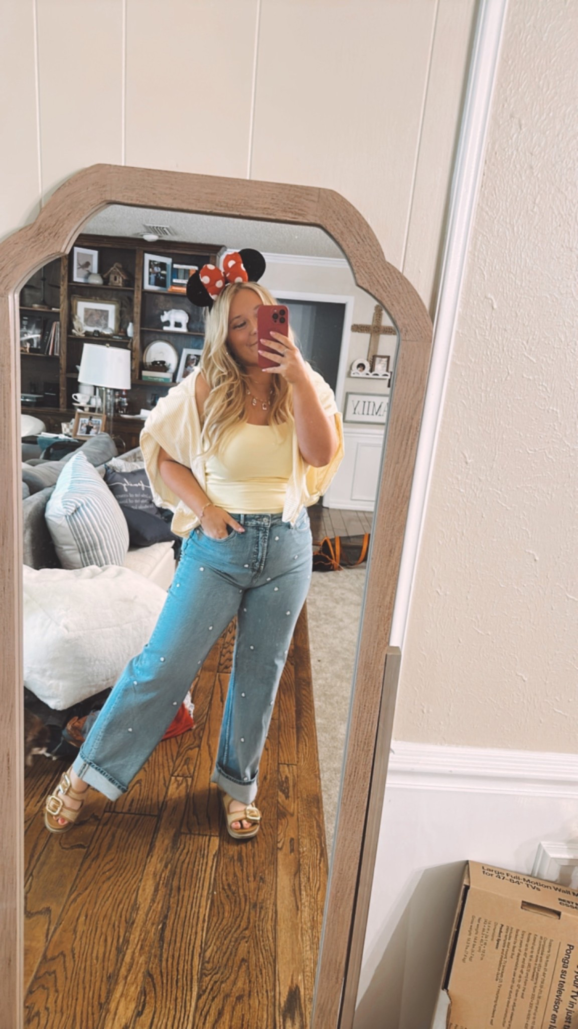 What I’m wearing for our drive to Disney! Cute & comfy thanks to old navy!

Old Navy: 
Butter yellow tank 
Daisy Jeans 
Stripped button down 

Target: 
Sandals

Ears: 
SHEIN - found similar on Amazon!


#LTKSpringSale #LTKStyleTip #LTKTravel