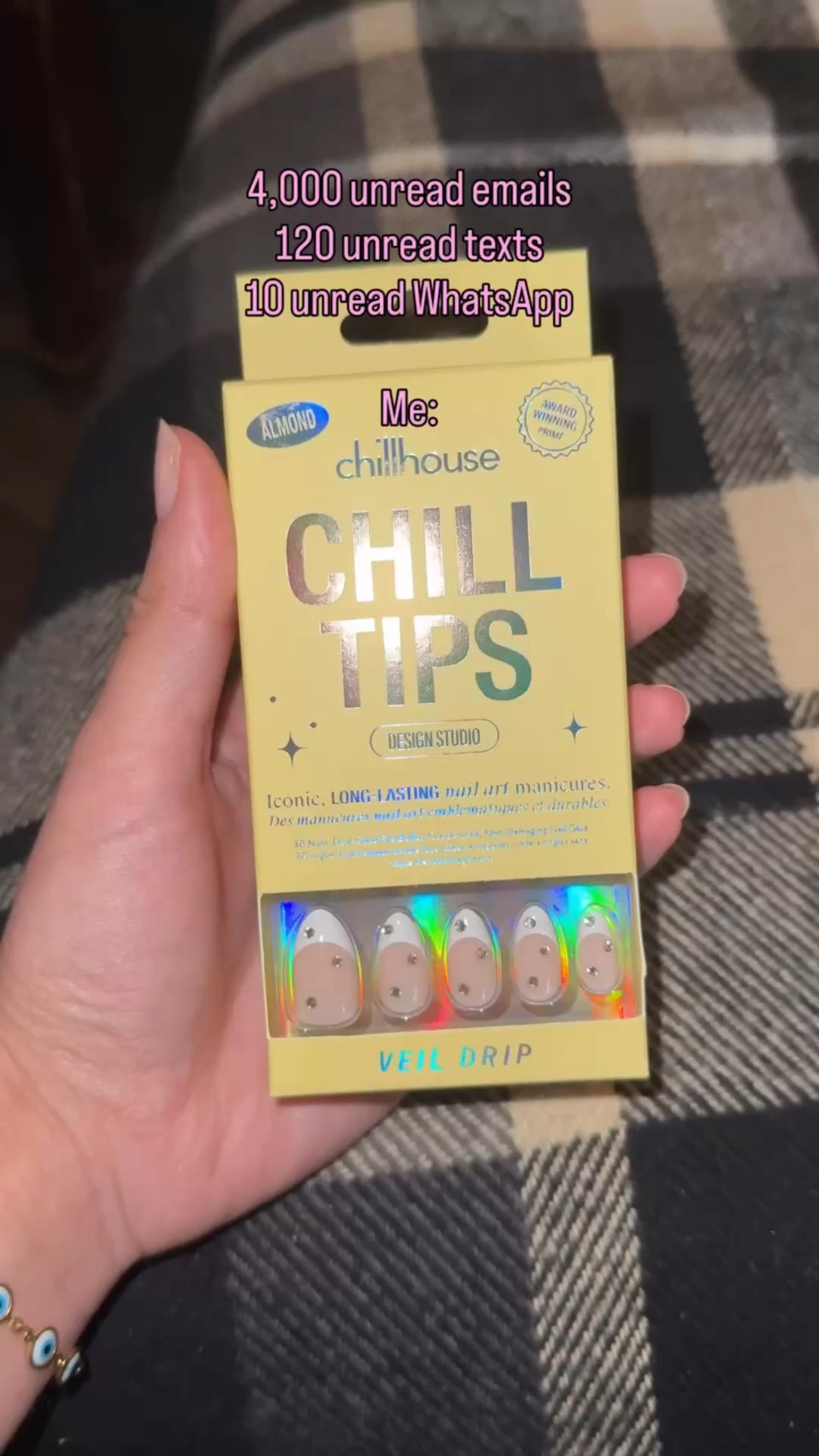Nail refresh for some outings this week with @chillhouse 💕 #ad #chillhouse I promise I don’t have THAT many unread messages 😅

These are the almond shaped press ons from chillhouse found at Walmart in the style “veil drip” #nails
