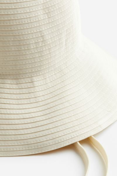 Tie-detail sun hat | H&M (UK, MY, IN, SG, PH, TW, HK)