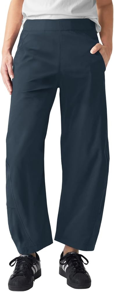 Womens Elastic Waist Ankle Pants Baggy Curved Tapered Leg Barrel Travel Pants with Pockets | Amazon (US)