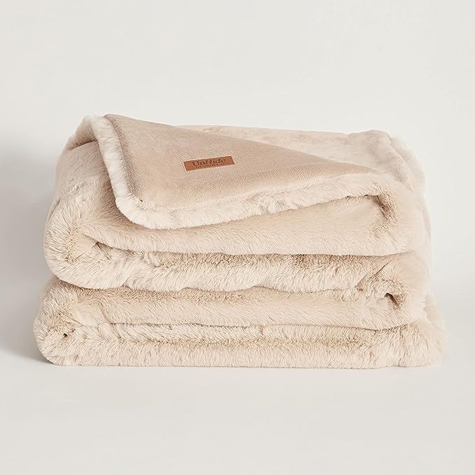 UnHide Marshmallow - Faux Fur Blanket - Heavy Weight, Extra Soft Blanket - Made from Recycled Mat... | Amazon (US)