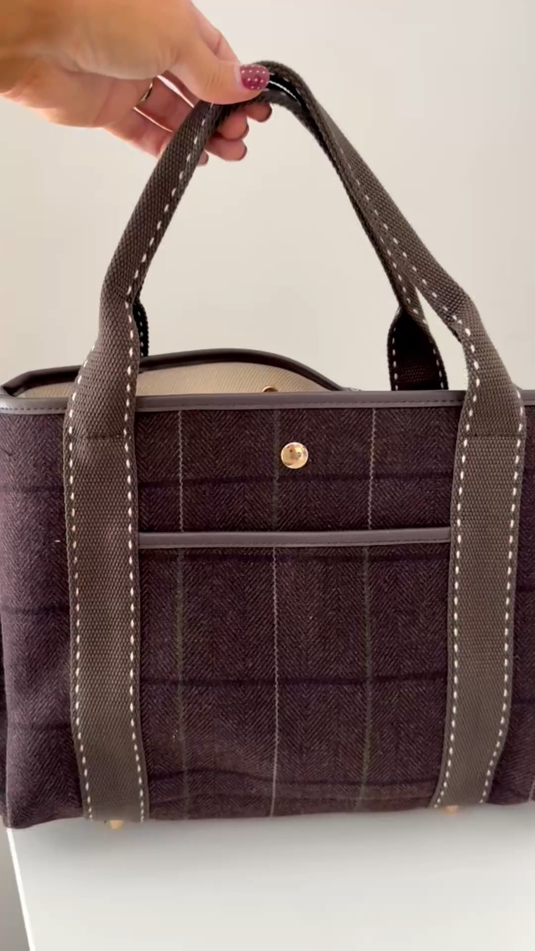 I am shocked by the quality of this bag! The perfect color combo for fall and very functional. $35 at @Walmart 🤎

#LTKSeasonal