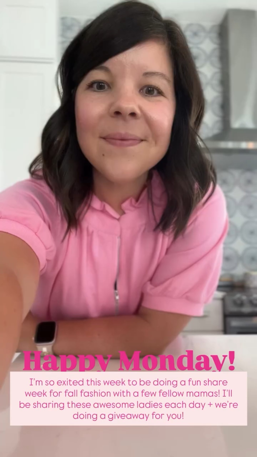 Happy Monday! I’m so exited this week to be doing a fun share week for fall fashion with a few fellow mamas! I’ll be sharing these awesome ladies each day + we’re doing a giveaway for you!