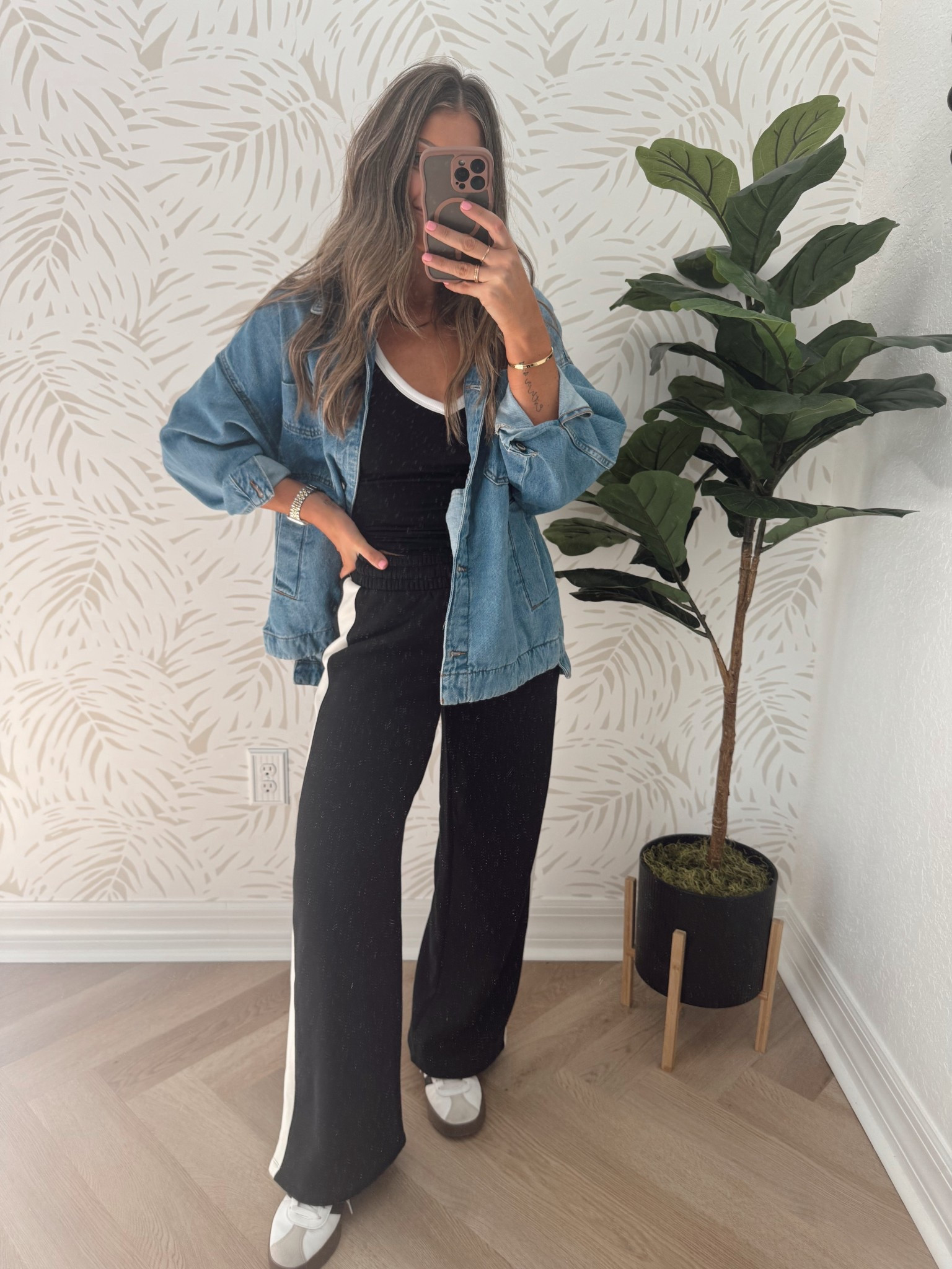 XS jacket & pants. S tank (built in bra!!)