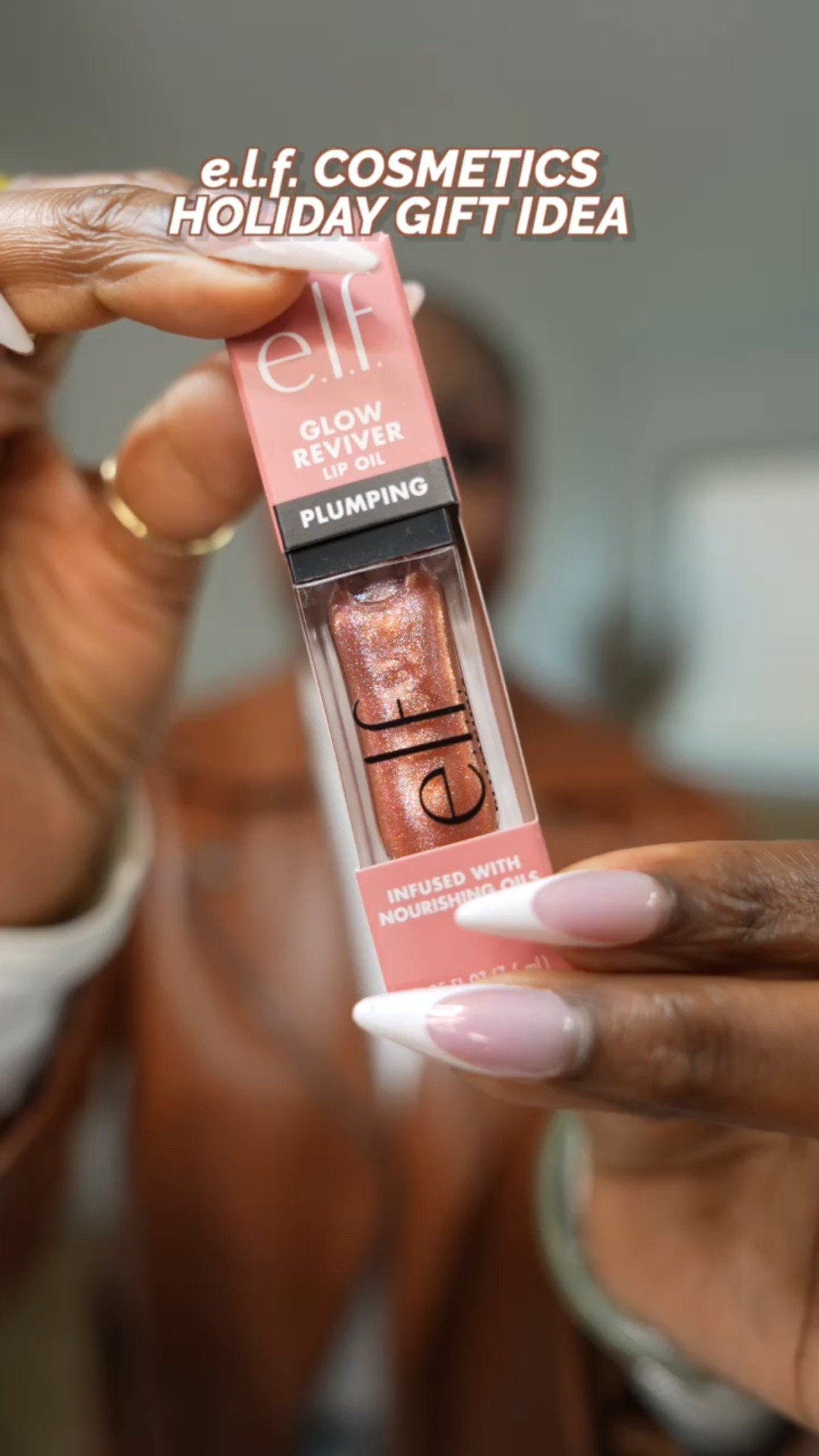 Isn’t this so satisfying?! Love this new shade of the  e.l.f. Cosmetics Glow Reviver Plumping Lip Oil. Grab this and a few other favorites of mine linked below. #elfpartner @elfcosmetics #elfcosmetics #elfingamazing #eyeslipsface #crueltyfree #vegan #ad #paidlink 


#LTKGiftGuide #LTKHoliday #LTKBeauty
