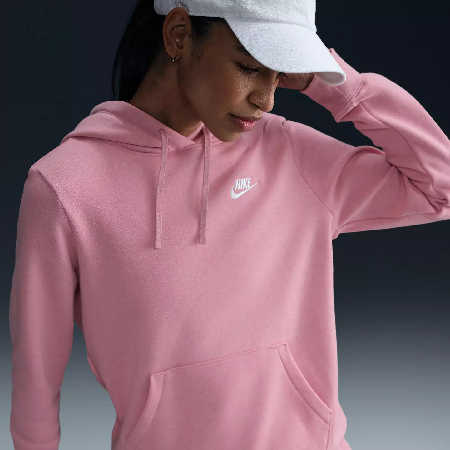 Nike Women's Sportswear Club Fleece Pullover Hoodie 
  

  

  

  

  
  
 4.7  (576) |
  
 (8) ... | DICK'S Sporting Goods