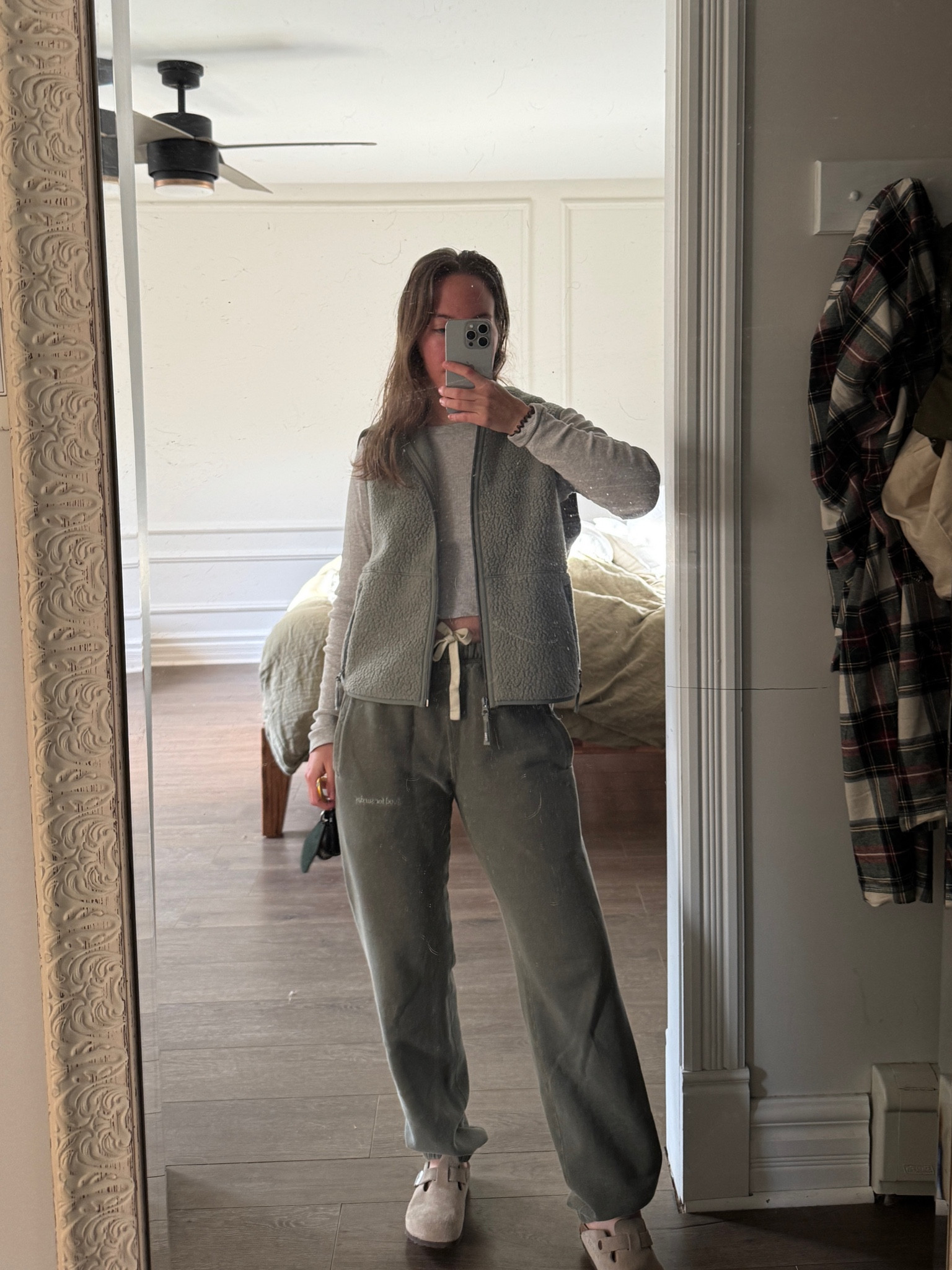 this might be my fave combo right now. pants are good for Sunday (can’t link them) in olive.  Best pants!!!! 

#LTKautumn #LTKwinter #LTKcanada