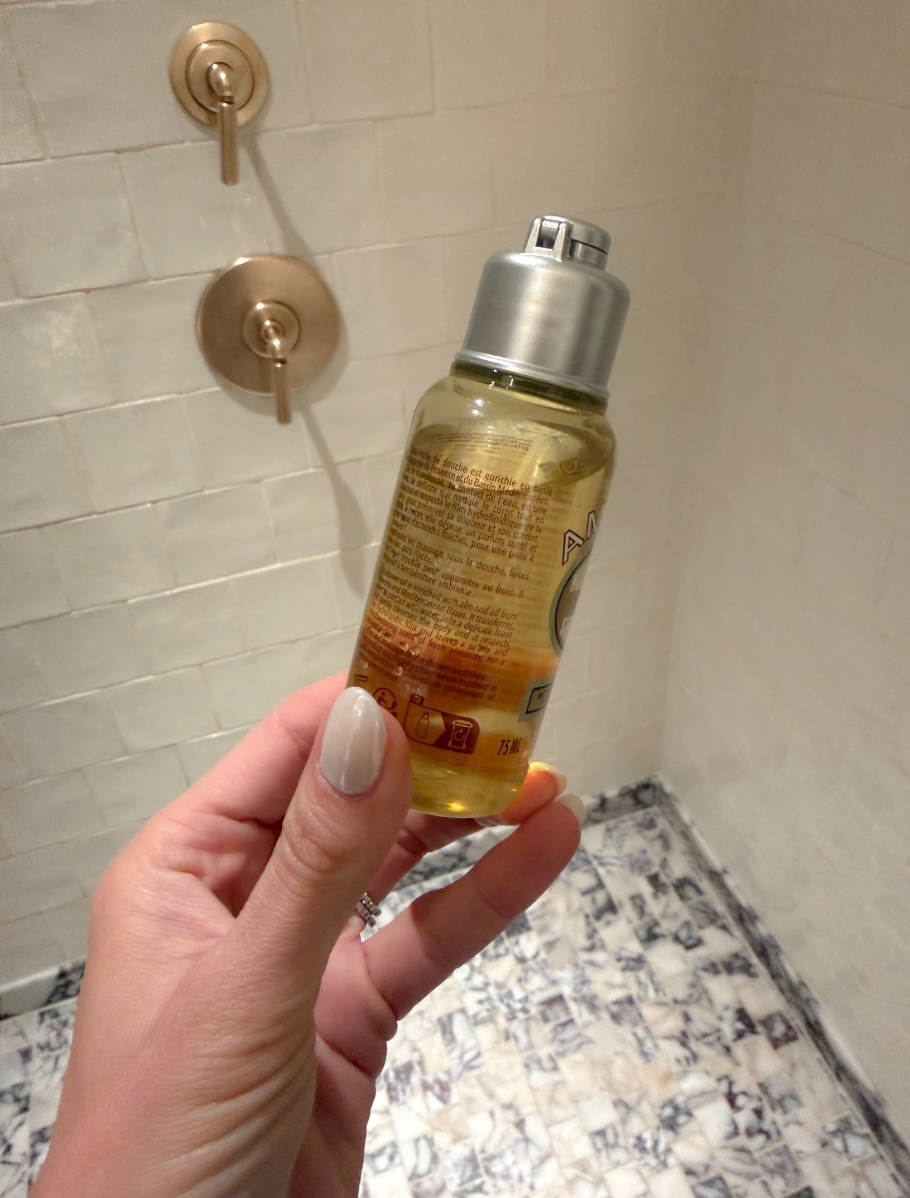 Shower oil self care products everyday use mom products mom life Annabrstyle 

#LTKBeauty #LTKdayinmylife #LTKOver40