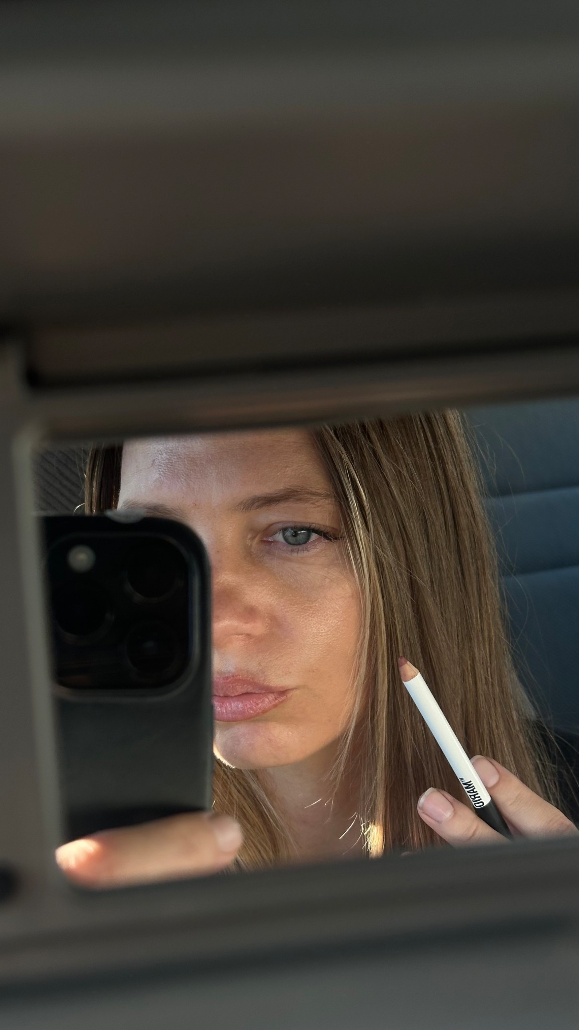 Lip liner over everything. Happy Holiday Shopping! DISCOUNT CODES 
CROWN AFFAIR: ALICE-D15
ROZ Hair: ALICE15
SWEED BEAUTY: ALICED-20
Salt & Stone: ALICE15
Vetted Dermlab: ALICE15
Evolvetogether: ALICE20
DedCool: ALICE15
Saltyface: ALICE10
Maison Du Roc: ALICED20 
Wildling: ALICE10
Weareuni: ALICED15
CurrentBody: ALICEDECB
SaltyFace; ALICE10
Grove.co: ALICE25
True Botanicals: ALICE15
The Skinny Confidential: ALICE15
FRE Skincare: ALICEDEDIAMANTE
Surratt: ALICE15
Lake & Skye: ALICE15
Koala Eco: ALICE10
SIJOHOME: ALICE 
Alice Lane Home: DEDIAMANTE15
APLOS: ALICE20
Grove.co: ALICE25
Material Kitchen: ALICEMATERIAL 
Nori : Alice15 
Thirdlove: ALICE10

#LTKHoliday #LTKGiftGuide 

#LTKgrwm #LTKHome