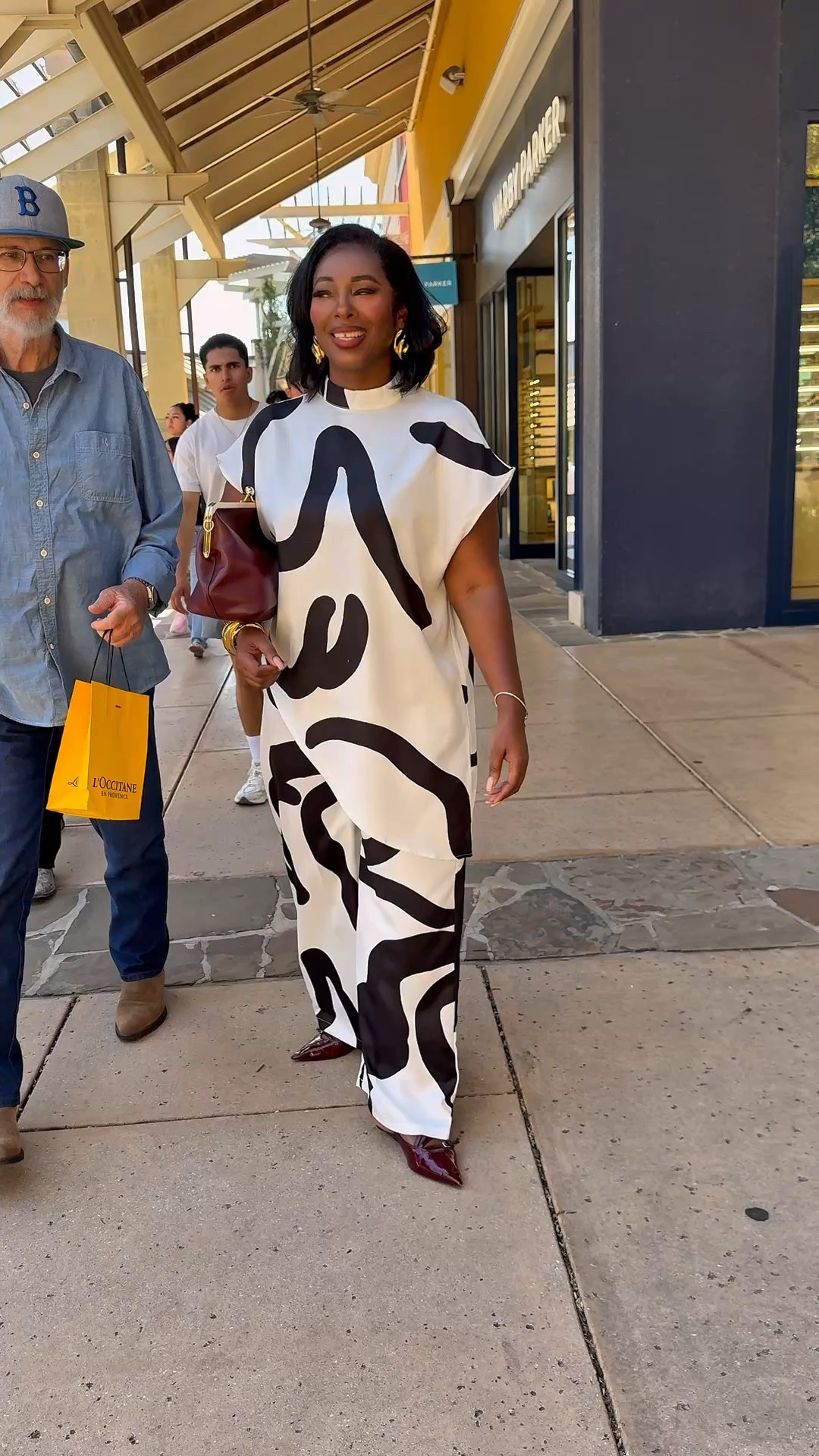 I was running a little late this morning, so I didn’t get a chance to film my get ready with me before church.

But today’s word was such a powerful reminder.

As we go through life and walk in our purpose here on earth, we have to always remember to put God first. He is the one true and living God, and a jealous God. Nothing should come before Him.

It was such a great teaching and a beautiful reminder to start every day giving Him thanks and praise.

Outfit deals : 
Set ;@shein
Shose @macys 
Bag @amazon 

Today’s church outfit moment 🤍