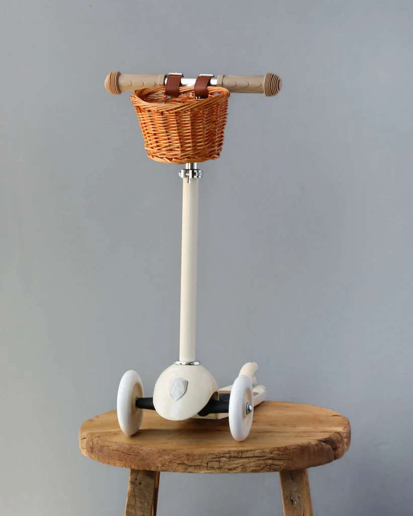 Banwood ScooterCream | Odin Parker