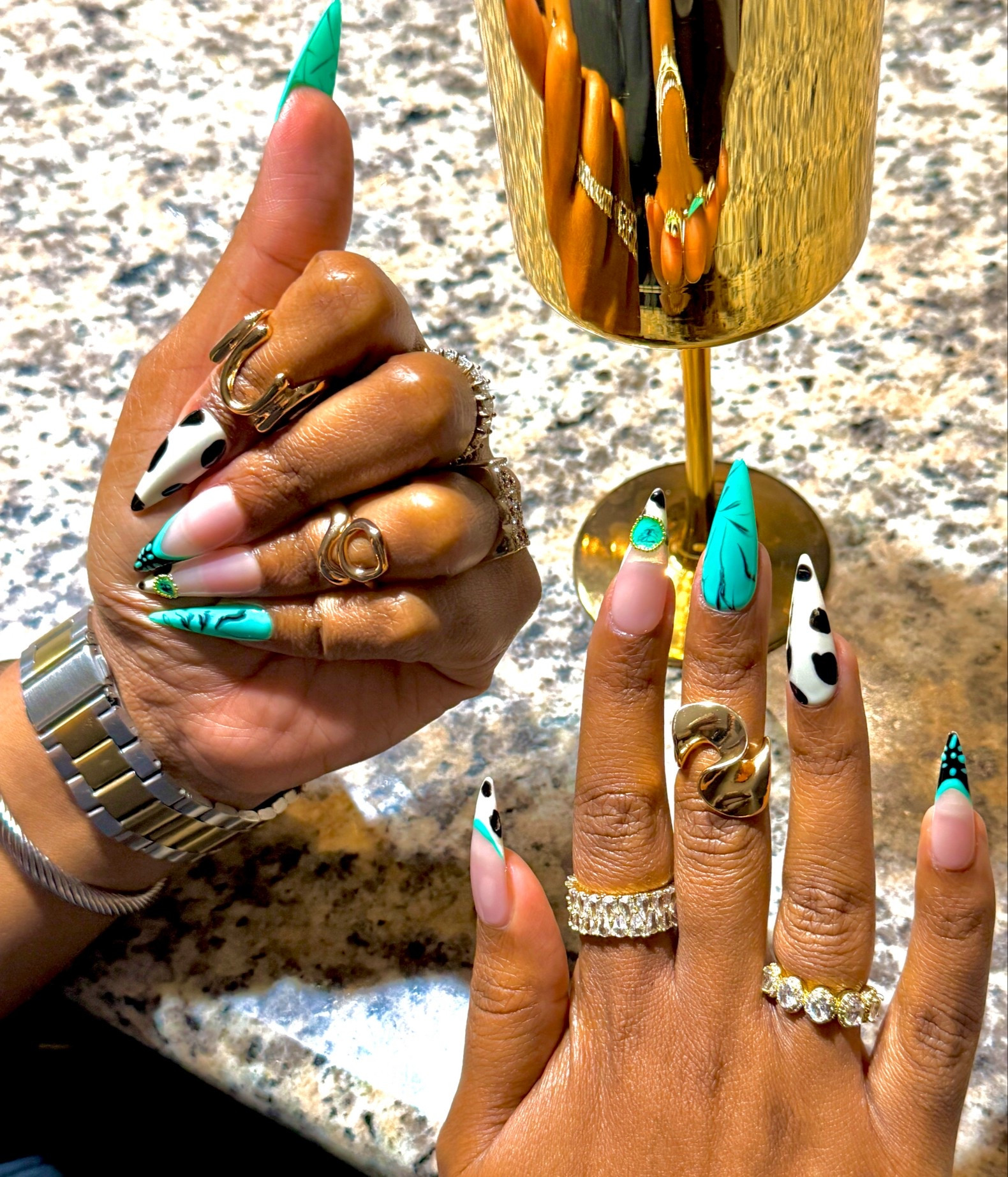 Full set for less than $10! Yes, please! 😝

I’m totally obsessed when it comes to @shein press on nails! I’ve been wearing them for years now and I’m always getting compliments and questions like who’s my nail tech! 😝

They’re excellent quality and mimic a fresh set of acrylic nails! Mine usually last around a week! These are perfect for the girls that like to switch it up often! 

#LTKBeauty #LTKHoliday #LTKselfcare