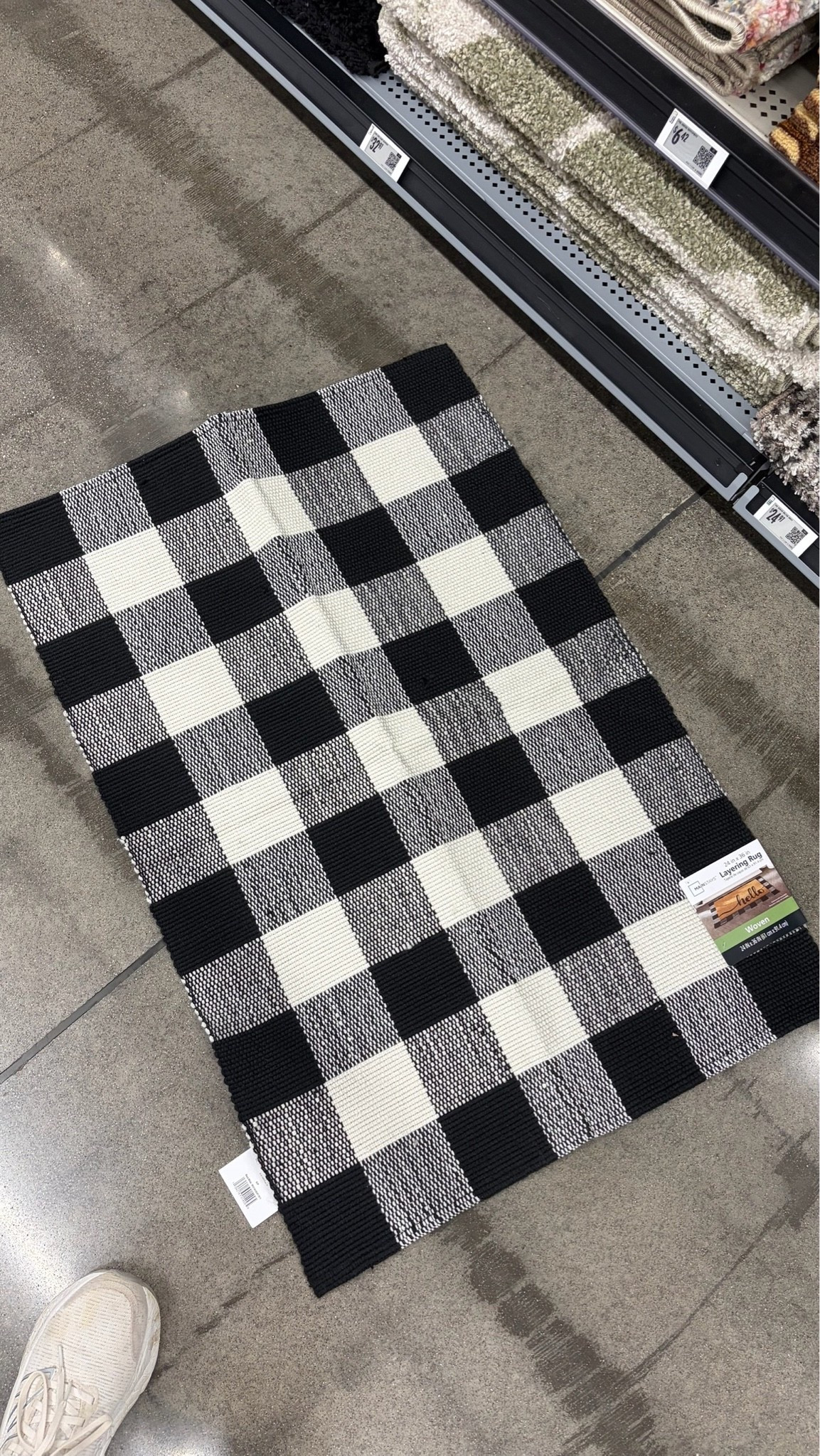 The perfect layering rug piece!🤍

#LTKSeasonal #LTKHome #LTKSaleAlert