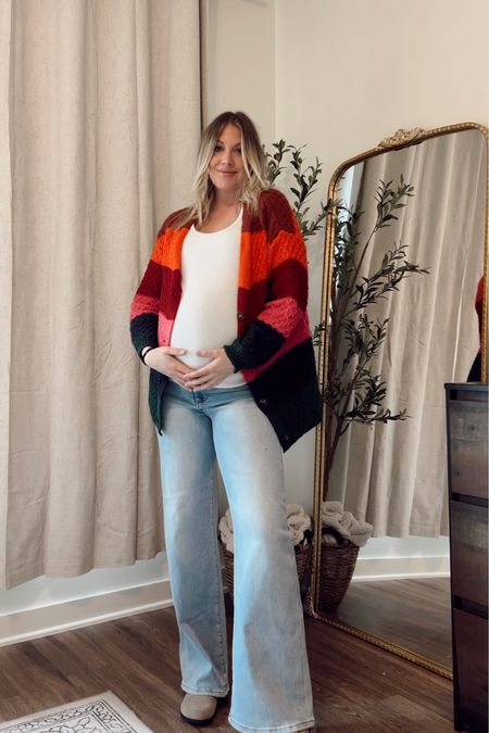 I’m wearing a large in the cardigan + 29 in the maternity jeans 

Code: BLACKFRIDAY for 50% off 