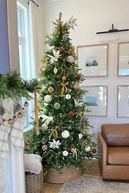 Faux Christmas tree round up! Viral faux Christmas trees! Flocked & realistic Christmas trees, faux fir tree, pre lit tree 

#LTKSeasonal #LTKHoliday #LTKhome