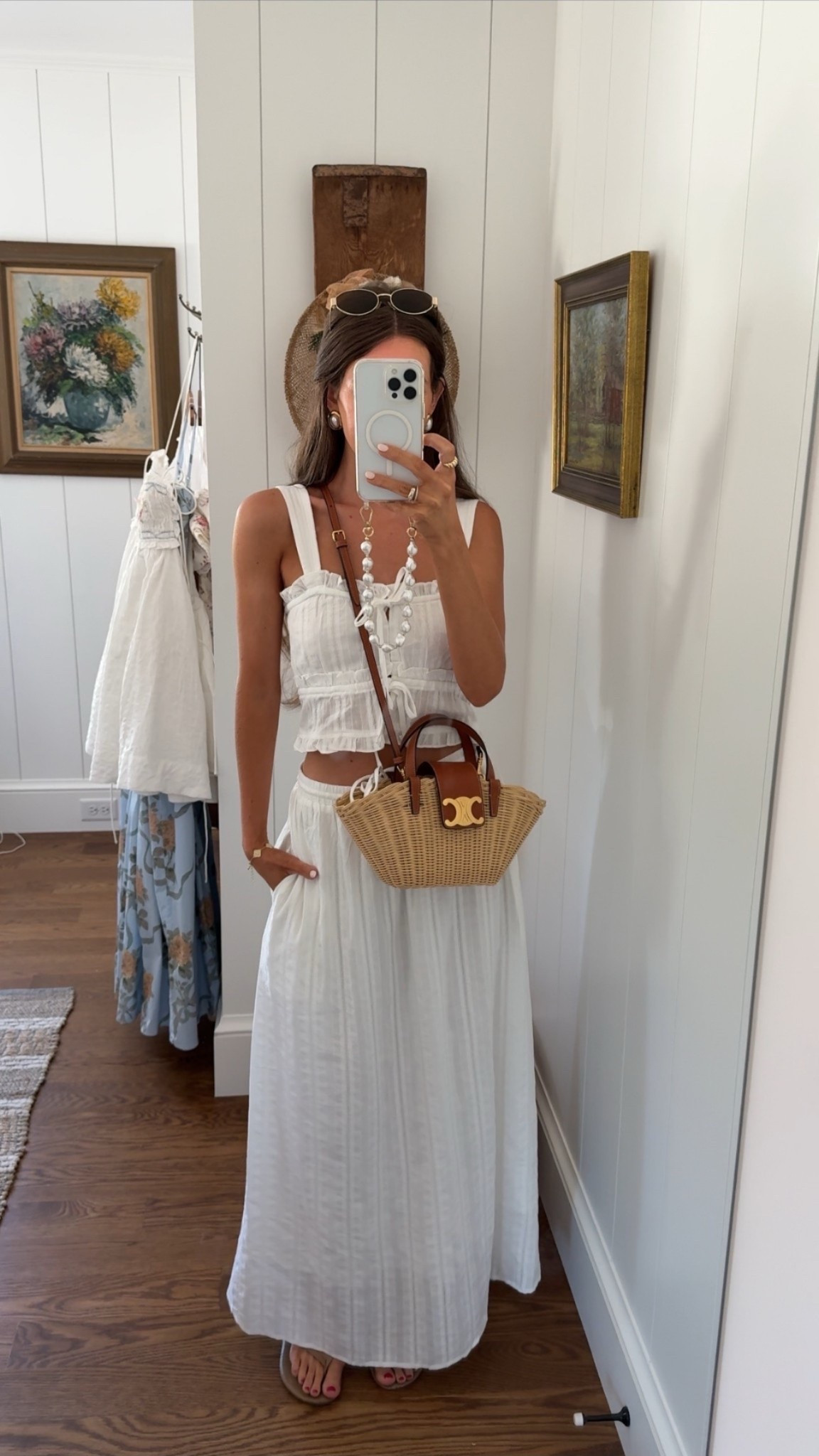 What I’m wearing! ❤️

White skirt set, white on white, summer outfit

#LTKTravel #LTKSeasonal #LTKFindsUnder100