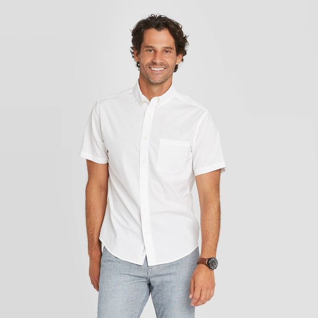 Men's Slim Fit Stretch Poplin Short Sleeve Button-Down Shirt - Goodfellow & Co™ | Target