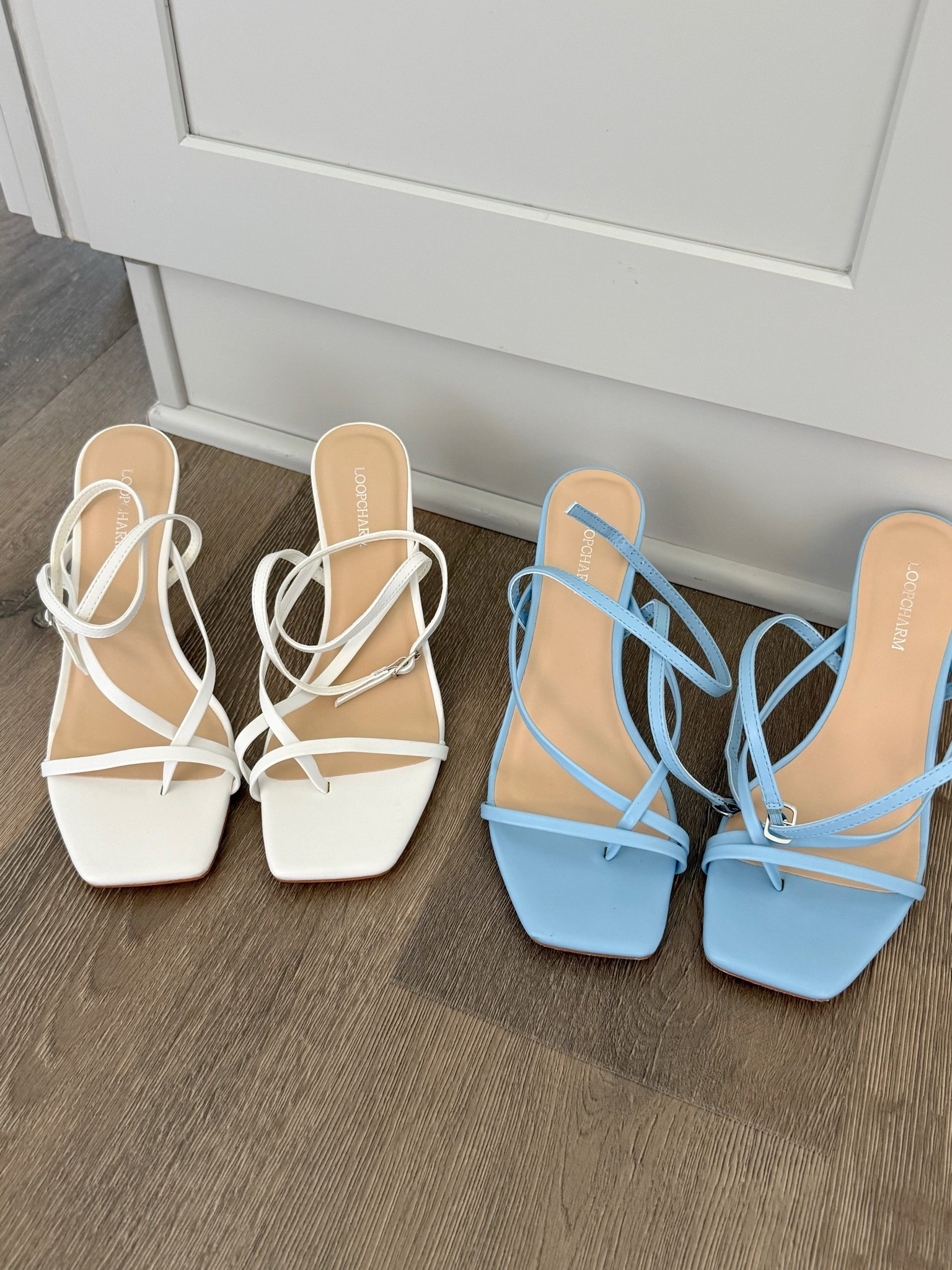 The best heels! These are perfect for summer vacation or even an upcoming wedding! 



#strappyheels #heels #whiteheels #summershoes #womensshoes #weddingshoes #vacaystyle #resortstyle #amazon