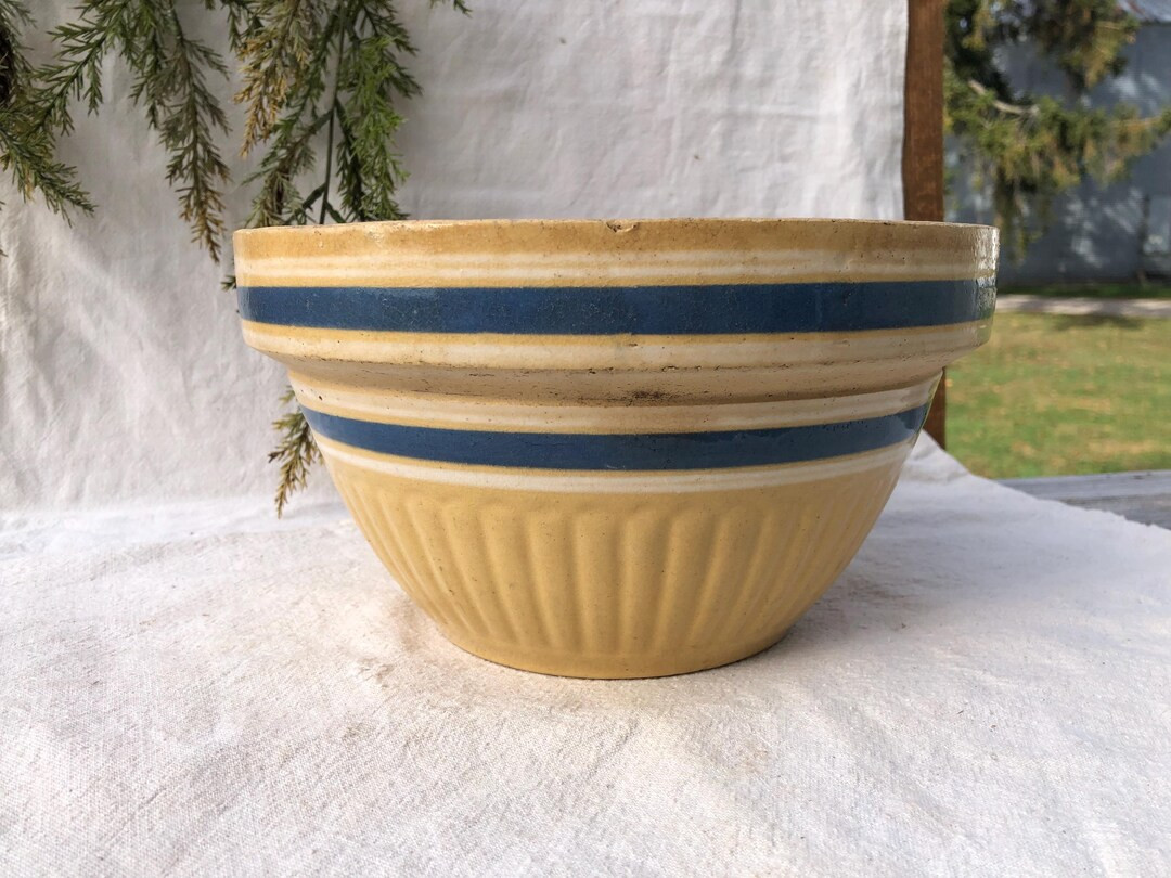 Yellow Ware Bowl, Prim Yellow Ware Bowl With Raised Ribbed Sides and Blue off Whit Bands at Wide ... | Etsy (US)