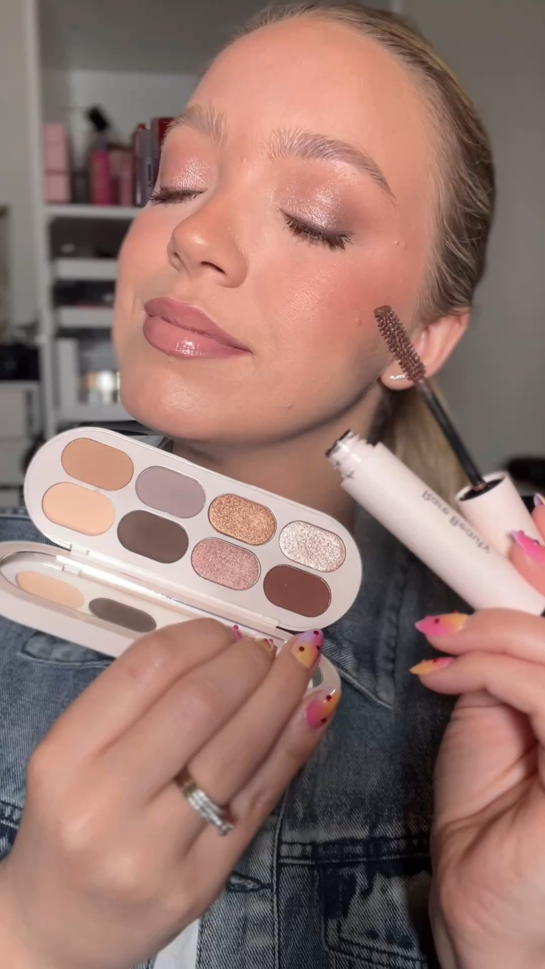 Rare beauty neutral eye collection 🤎 in love with this eyeshadow palette and FINALLY a brown mascara 🙌 

#LTKmorningroutine #LTKBeauty #LTKgrwm