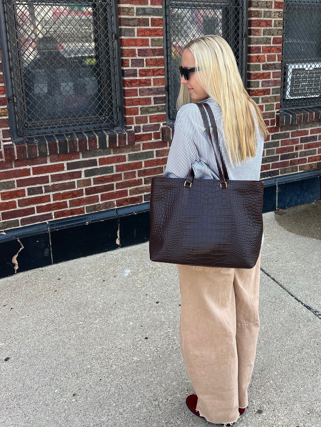 The Tote Bag, Espresso Croco | Abby Alley