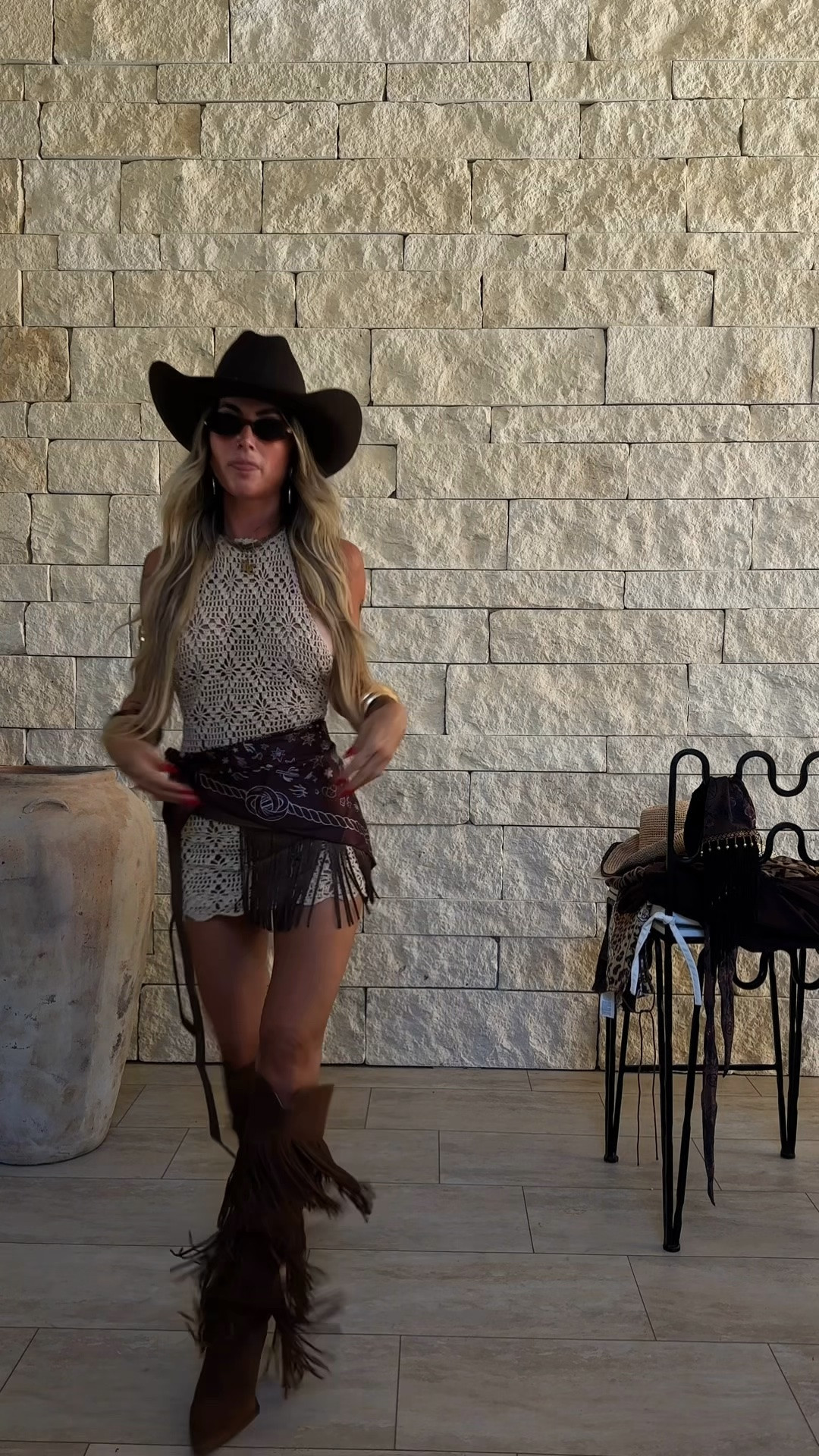 Countdown to Kenny is on🤠 Look no.
1 of 3 concert styles for no shoes nation at the sphere in Las Vegas🎰

#LTKgrwm #LTKvlog #LTKootd