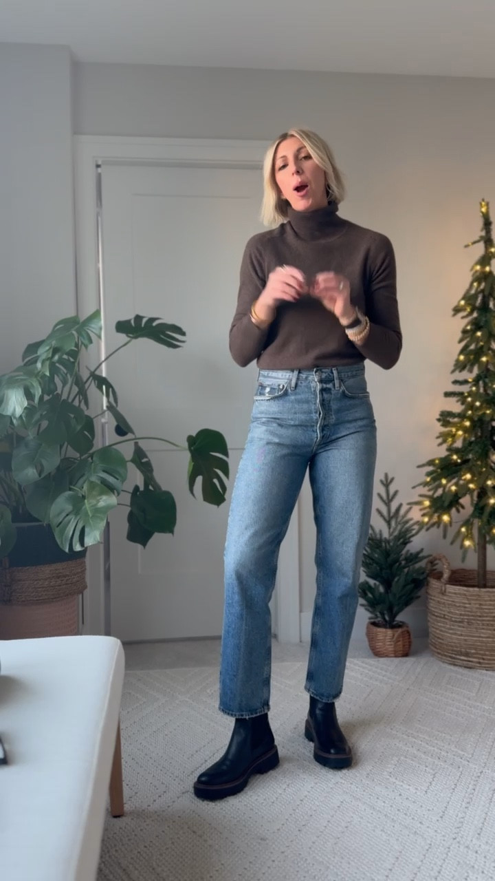 How to maximize pieces in your wardrobe..

#LTKSeasonal #LTKootd #LTKOver40