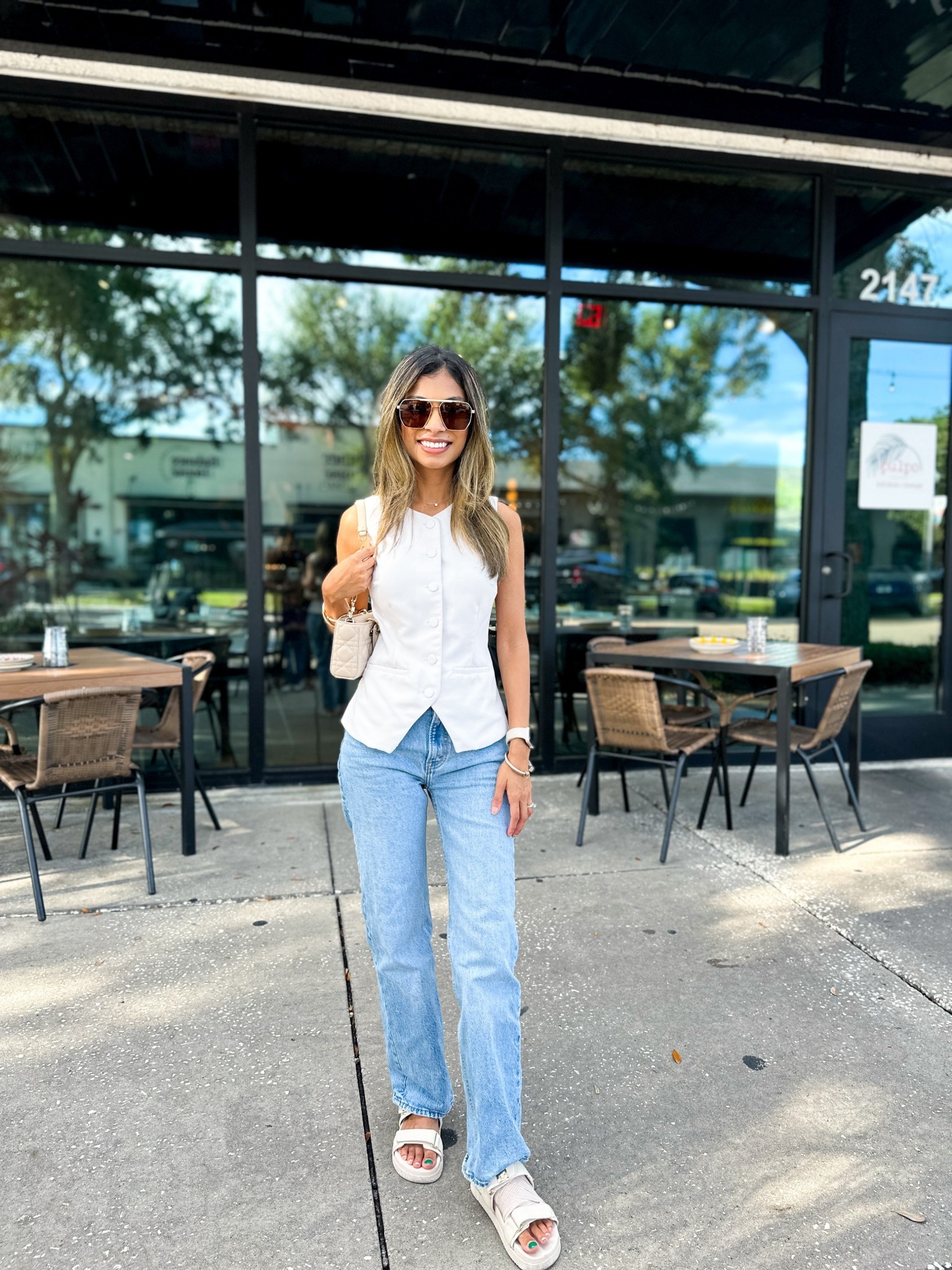 Comfy mom outfit

#LTKmomlife #LTKPetite #LTKFindsUnder50