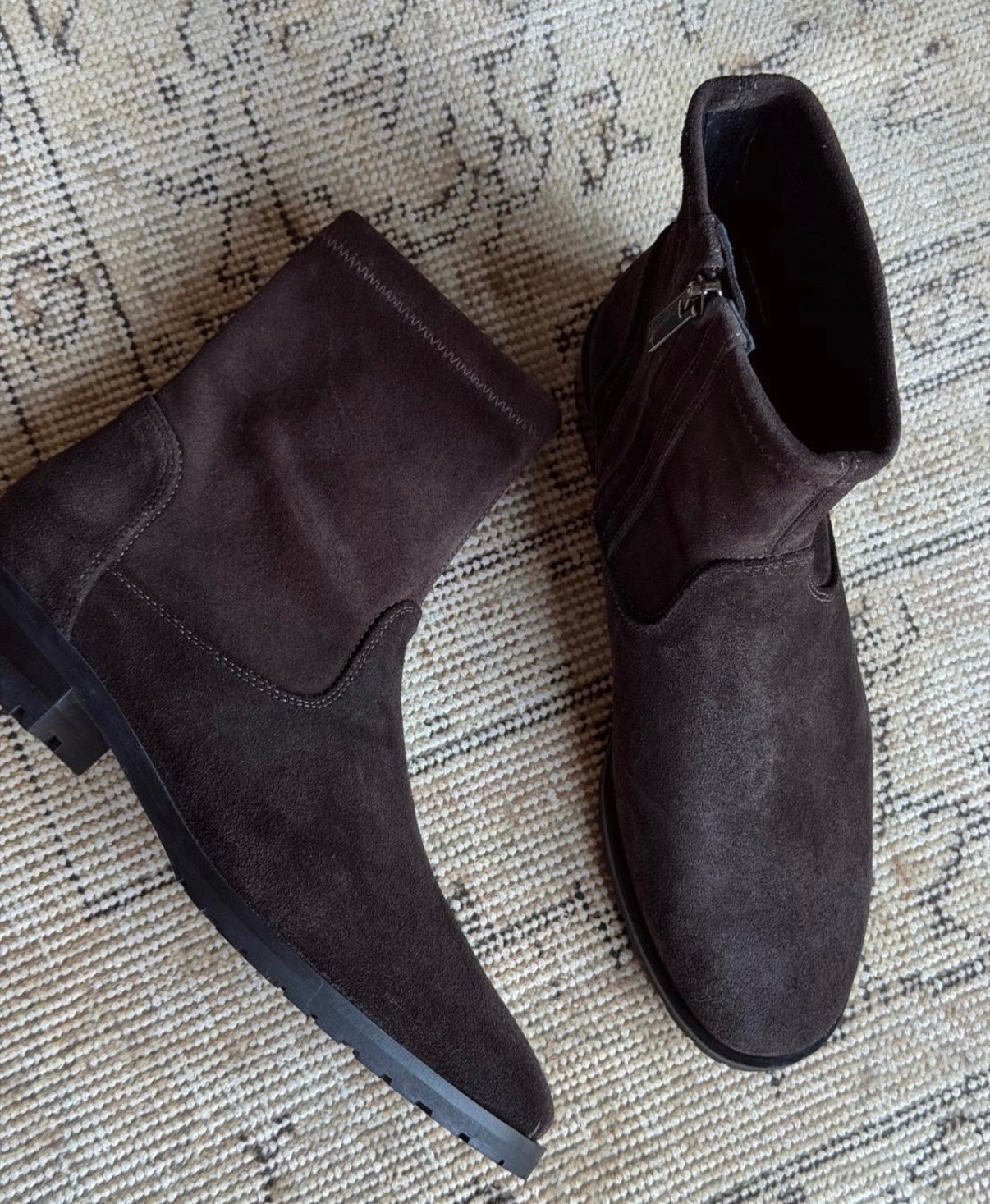This brand has been a favor of mine for about 15 years, these last forever, and are waterproof

#LTKootd