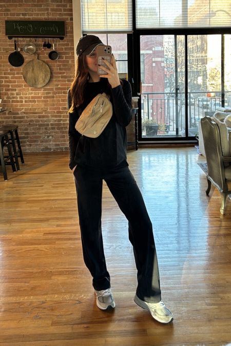 lululemon haul- wearing a size 2 in the pants (I’m typically a 0 in align leggings). I’m 5’4” and in the short length. Wearing a 4 in the tee   

#LTKSeasonal #LTKHoliday #LTKGiftGuide
