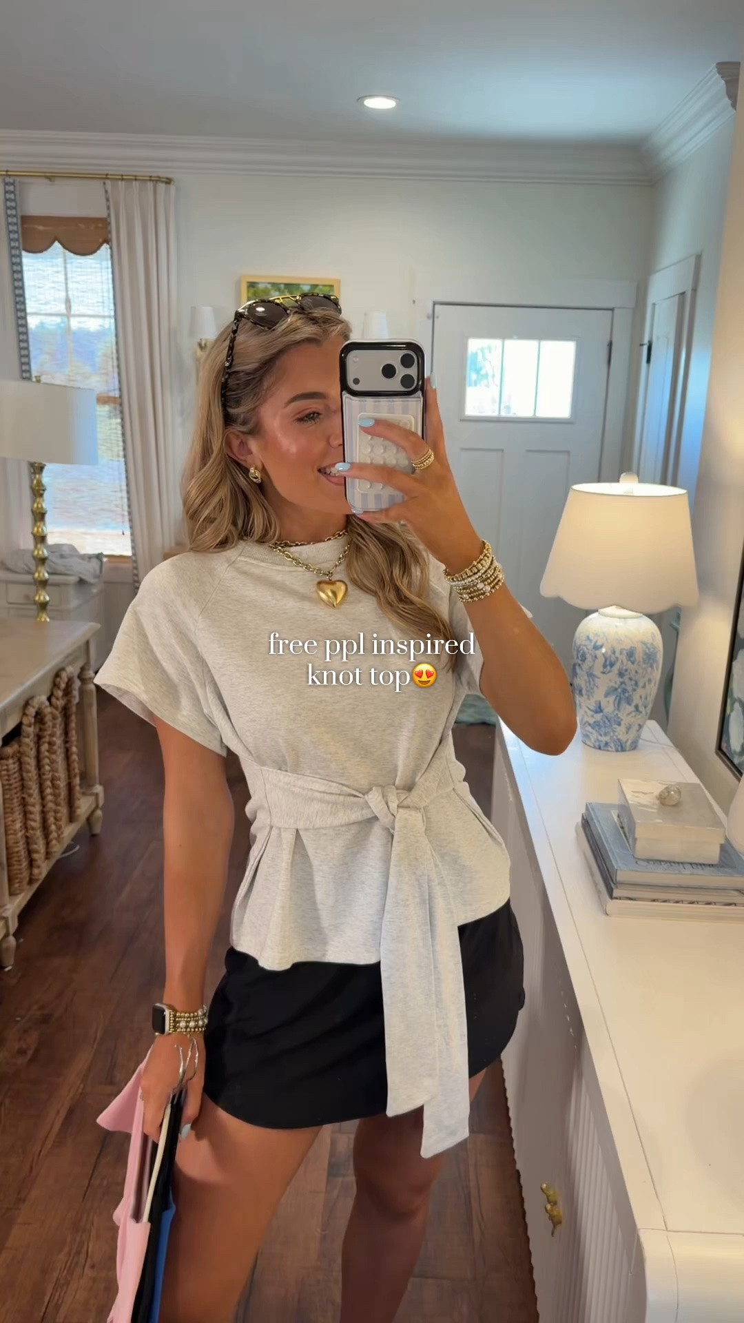Sweatshirt material in top form😍👏🏻 So comfy and the quality is INCREDIBLE! These are selling FASTTT! Especially the heather grey! Wearing size S!!!
#boujeeonabudget #springfashion #pinterestoutfit #designerinpired #affordablefashion

#LTKTravel #LTKootd #LTKgrwm