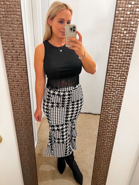 Fall outfit. Houndstooth. Date night 

Follow my shop @ashleyjennaNY on the @shop.LTK app to shop this post and get my exclusive app-only content!

#liketkit #LTKshoecrush #LTKSeasonal #LTKunder50
@shop.ltk
https://liketk.it/3R0ql

#LTKunder100 #LTKSeasonal #LTKunder50