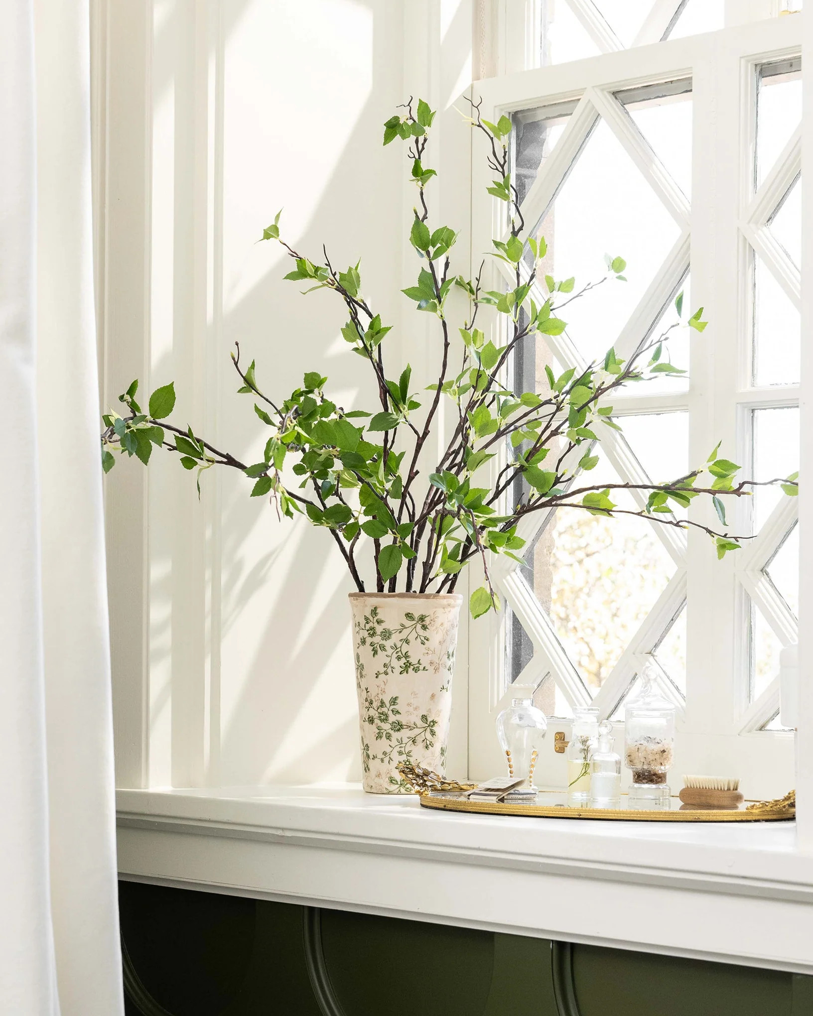 Green Leaf Branch | Magnolia