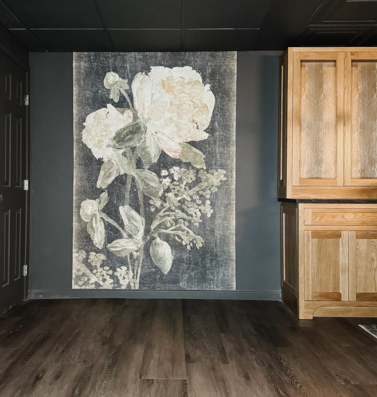 Oversized tapestry wall art

#tapestry #wallart #tapestryart #anthropologie

#LTKHome #LTKStyleTip