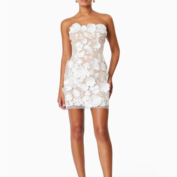 Elegant White Floral Dress - Elliatt Arabella Strapless Mini Dress in White | Poshmark