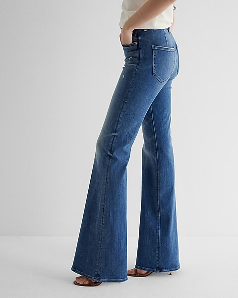 Mid Rise Medium Wash FlexX 70s Flare Jeans | Express