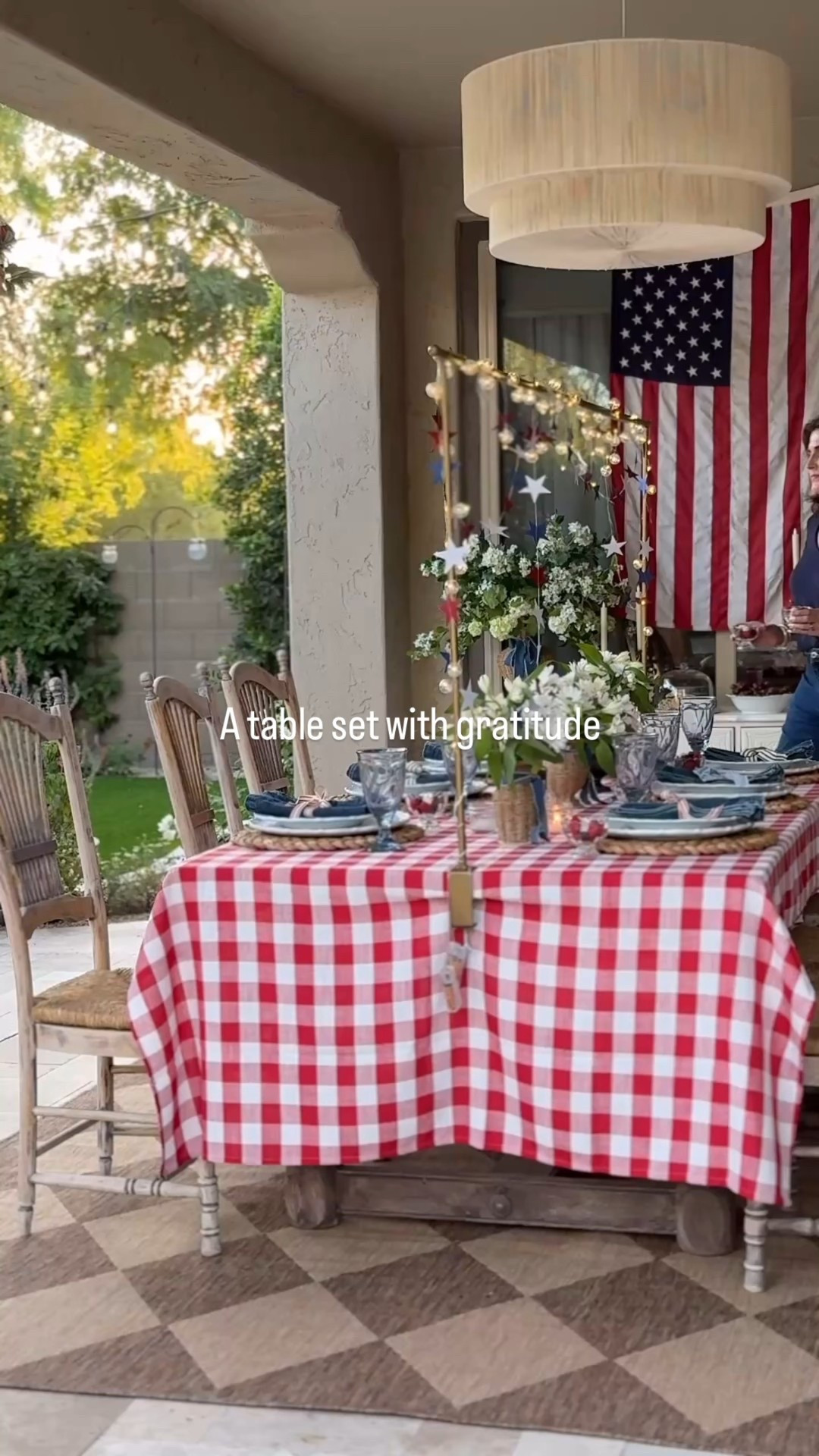 Patriotic Table Inspiration ❤️🤍💙🇺🇸

Mud Pie Discount Code: JOYFUL15 for a 15% discount off of any Mud Pie items on their website.

My white ruffled tablecloth is from Arte Italica Crown Linen. Best to visit their website directly. I have included a few other similar options at different prices points.

Patriotic decor, USA decor, patriotic table, 4th of July, Americana, table rod 