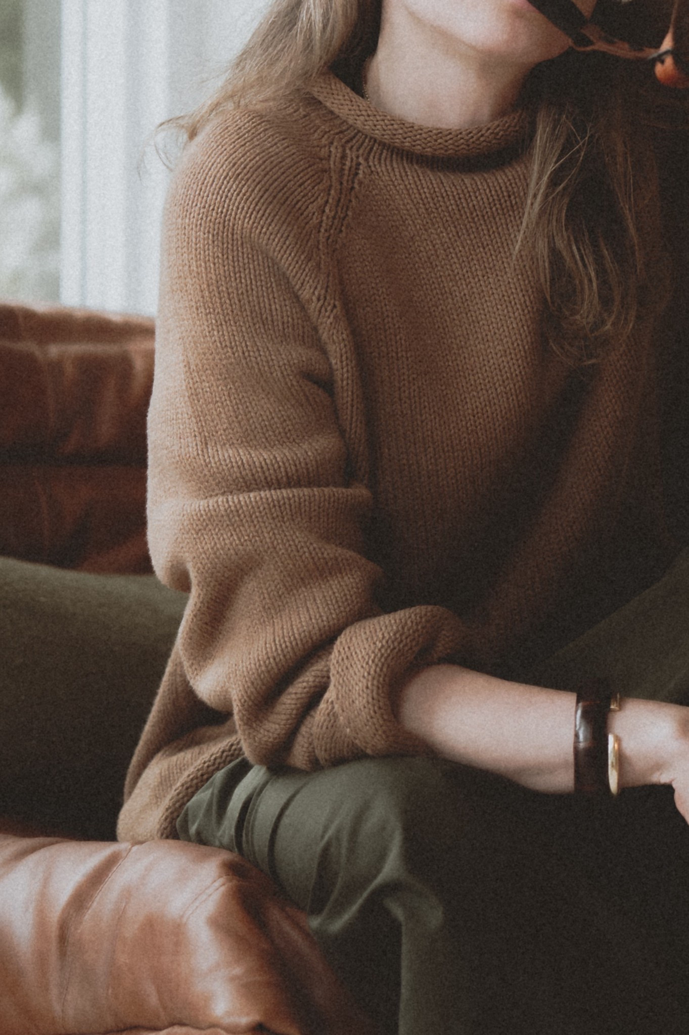 Rollneck & rolled up sleeves 🧶

#LTKHoliday #LTKGiftGuide #LTKSeasonal