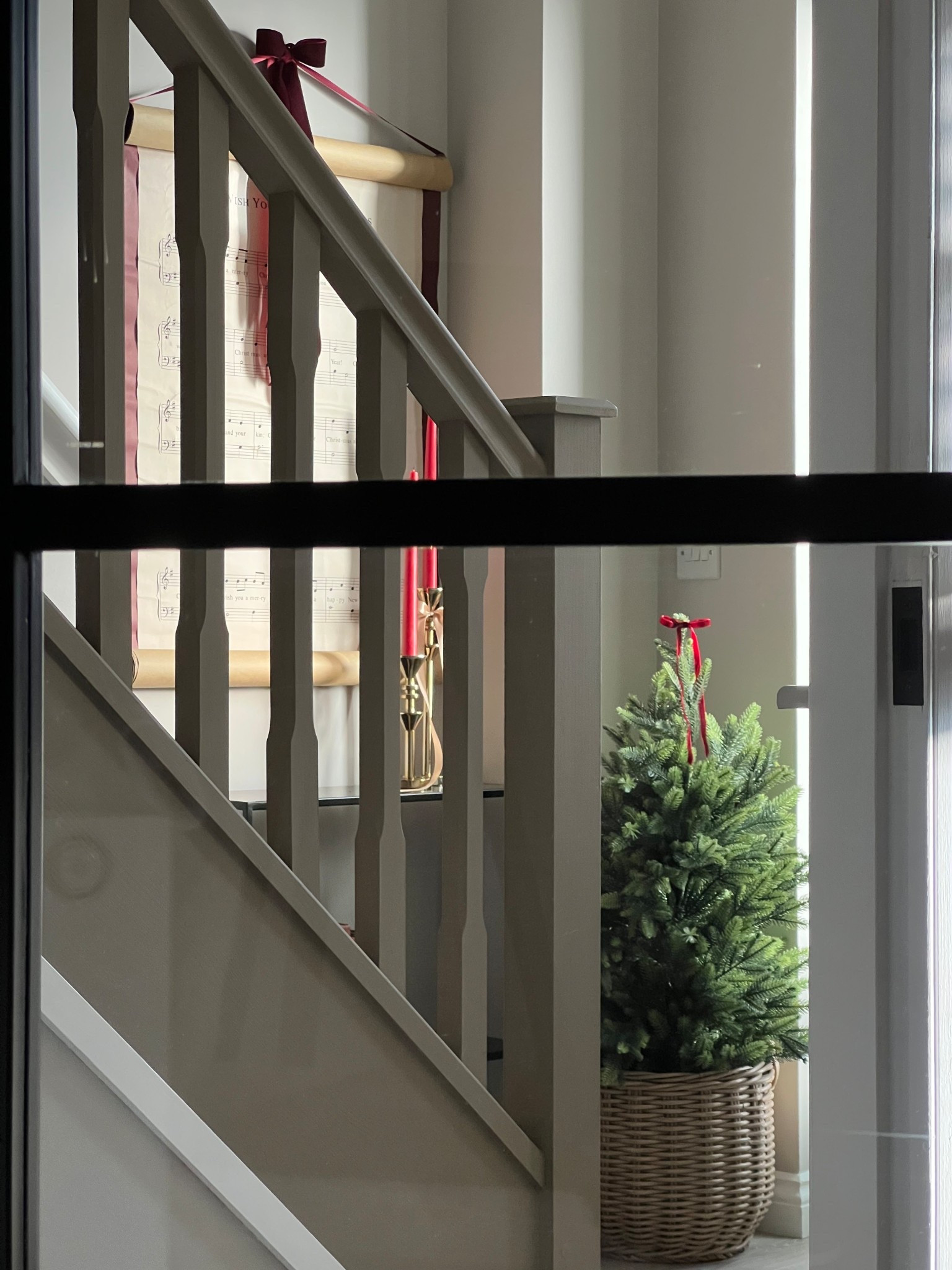 Festive Hallway 🌲

#LTKwinter #LTKfestive #LTKhome