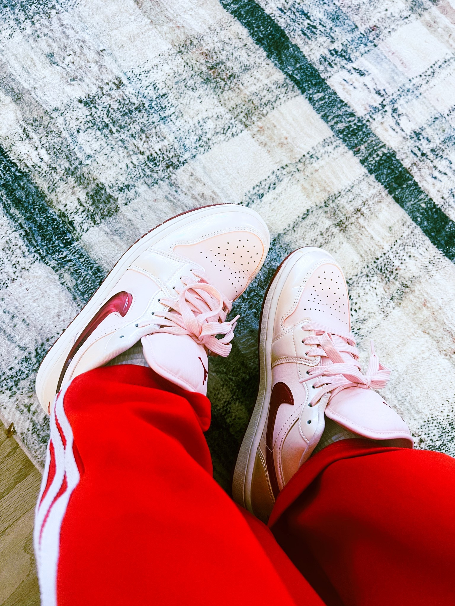 Nike pics 

#LTKActive #LTKGiftGuide #LTKHoliday