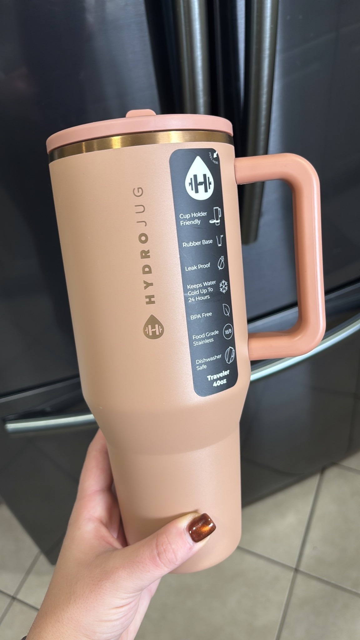 Loving this new caramel brown color hydrojug has for the fall season! 🤎🍂 it’s such a yummy brown color!! 

#LTKSeasonal #LTKActive #LTKU