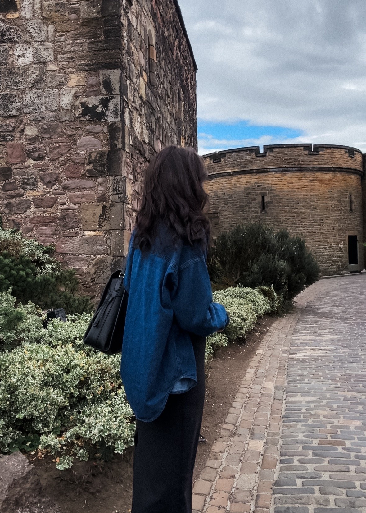 Fall outfits🤍

Denim shirt black maxi dress Pinterest girl aesthetic travel 

#LTKstyletip #LTKtravel