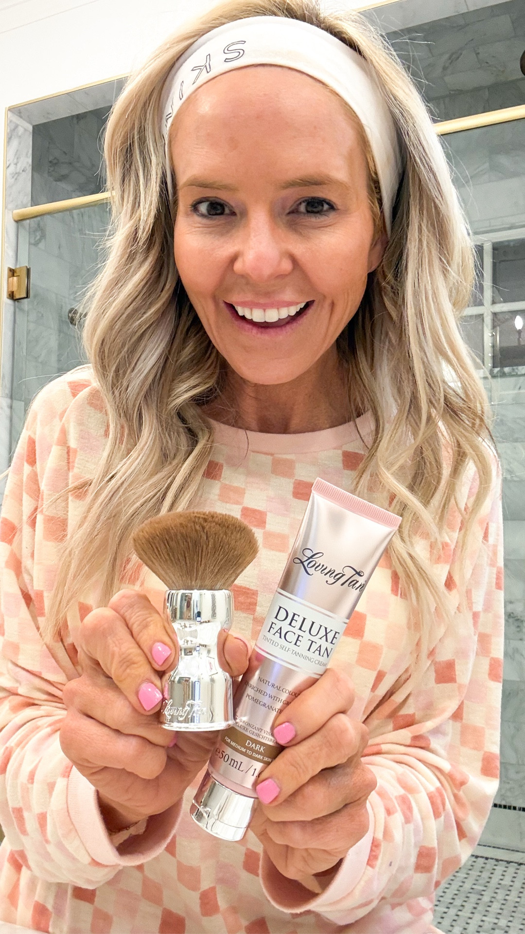 the perfect mid week face faux glow • I use shade dark in the face tan! 

#LTKselfcare #LTKOver40 #LTKBeauty