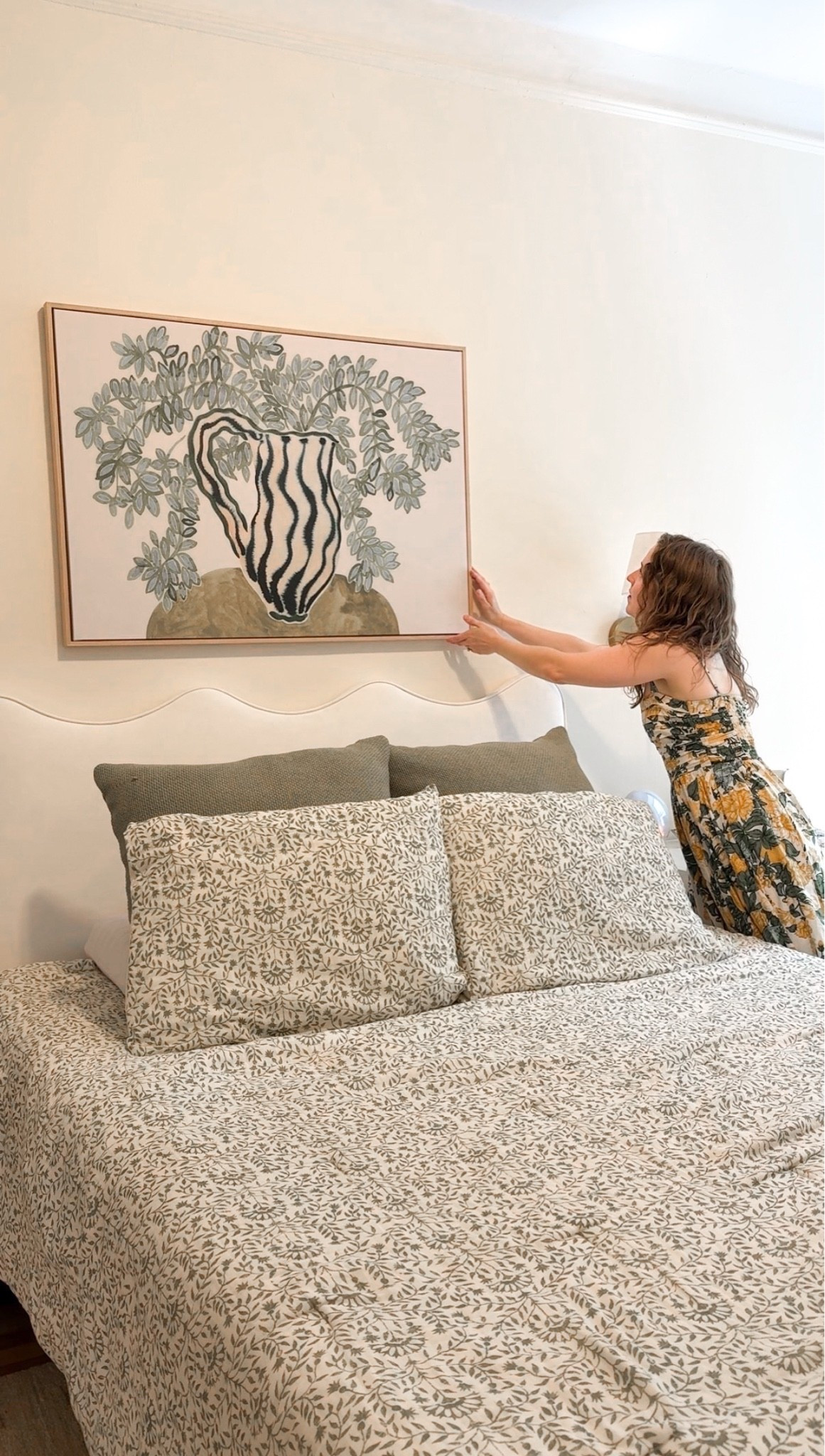 Desenio print sin my apartment. Code “twoscoopsofhome” for up to 50% off prints 
Large framed canvas over bed 28x39
Leaf print:20x28
Bird botanical print: 12x16

#LTKvlog