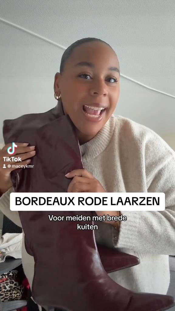 Curvy | plussize bordeaux red boots 

#LTKplussize #LTKnederlands #LTKautumn