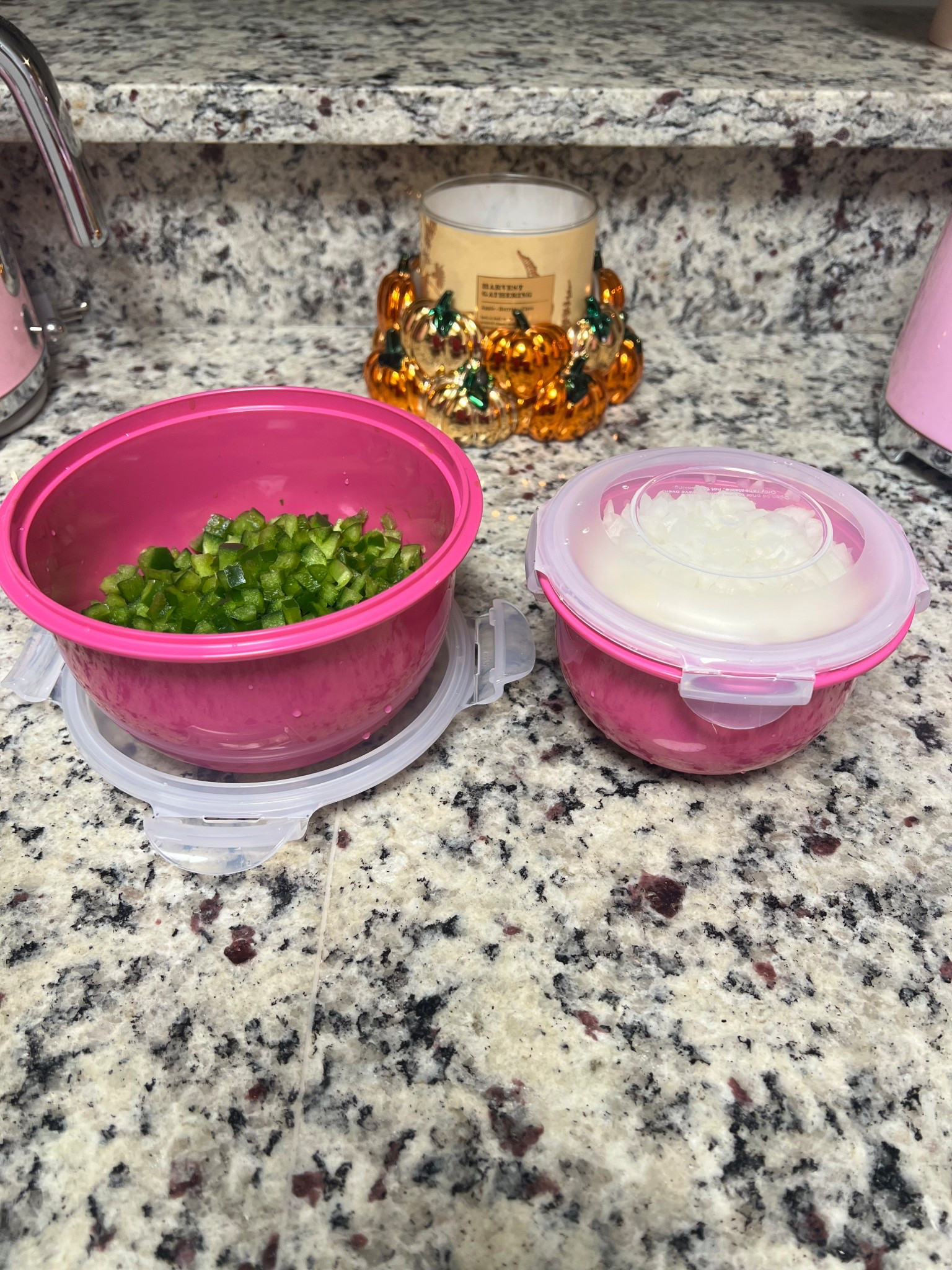 You need these locknlock containers for your kitchen. Perfect for meal prep. 

#cooking #kitchen #food #musthave #mealprep #kitchencontainers

#LTKHome